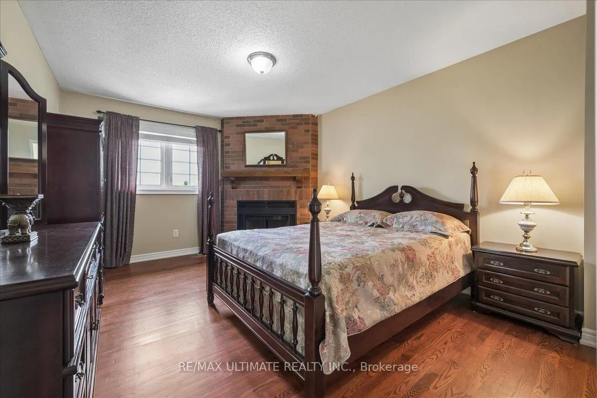 Photo 26 of 4 Bates Court, Brampton, Northwood Park — HOMEH