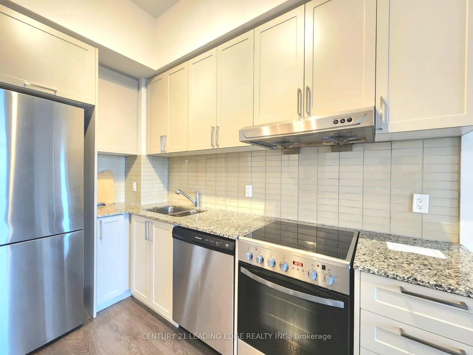 Photo 4 of Unit 809E, 278 Buchanan Drive, Markham, Unionville — HOMEH