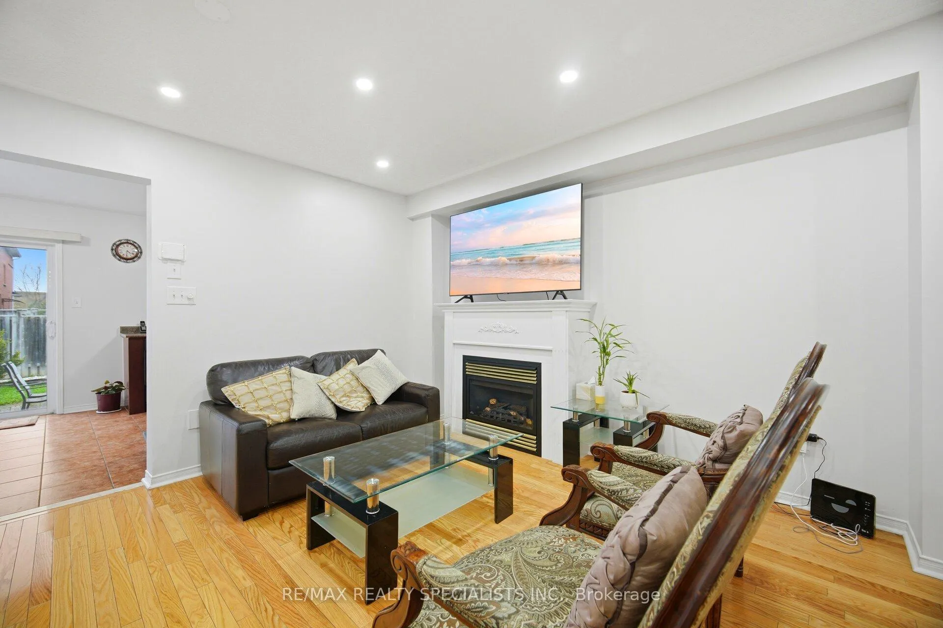 Photo 3 of 44 Galtee Road, Brampton, Credit Valley — HOMEH