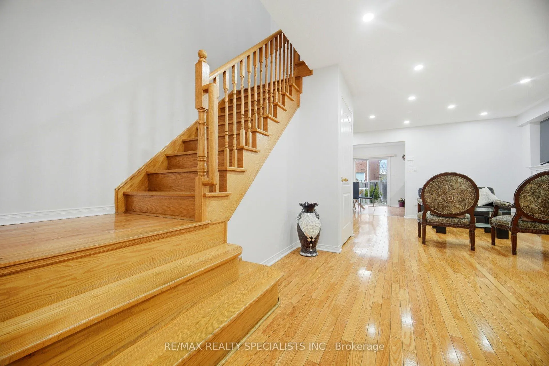 Photo 7 of 44 Galtee Road, Brampton, Credit Valley — HOMEH