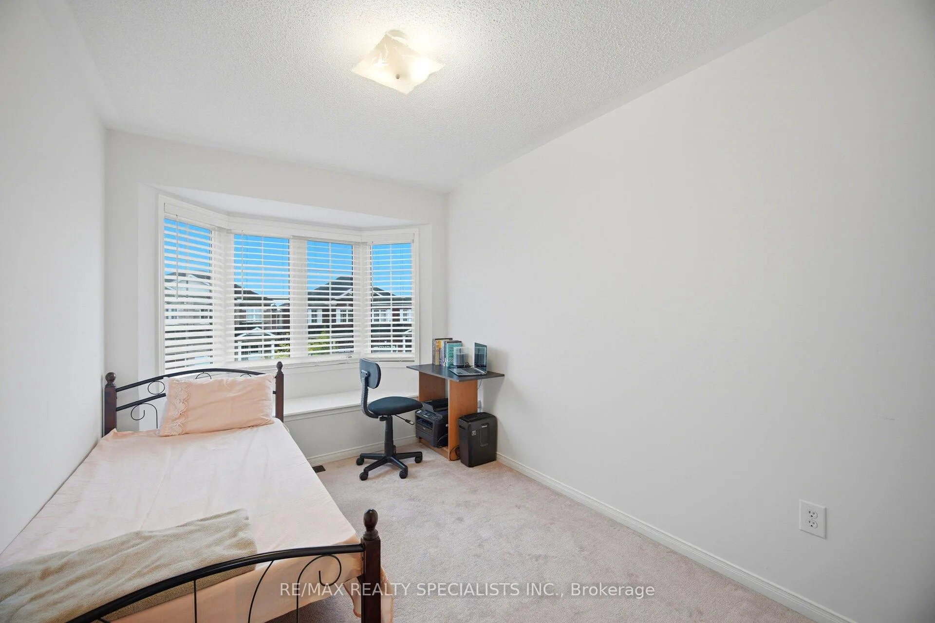 Photo 11 of 44 Galtee Road, Brampton, Credit Valley — HOMEH