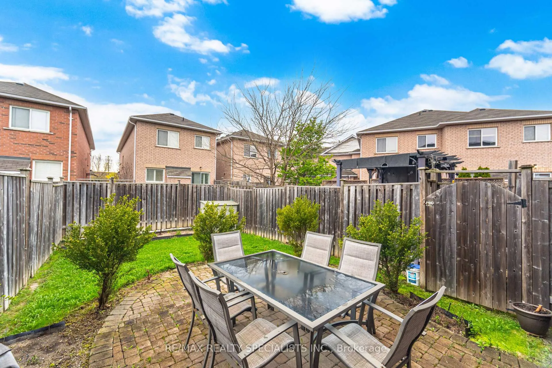 Photo 16 of 44 Galtee Road, Brampton, Credit Valley — HOMEH