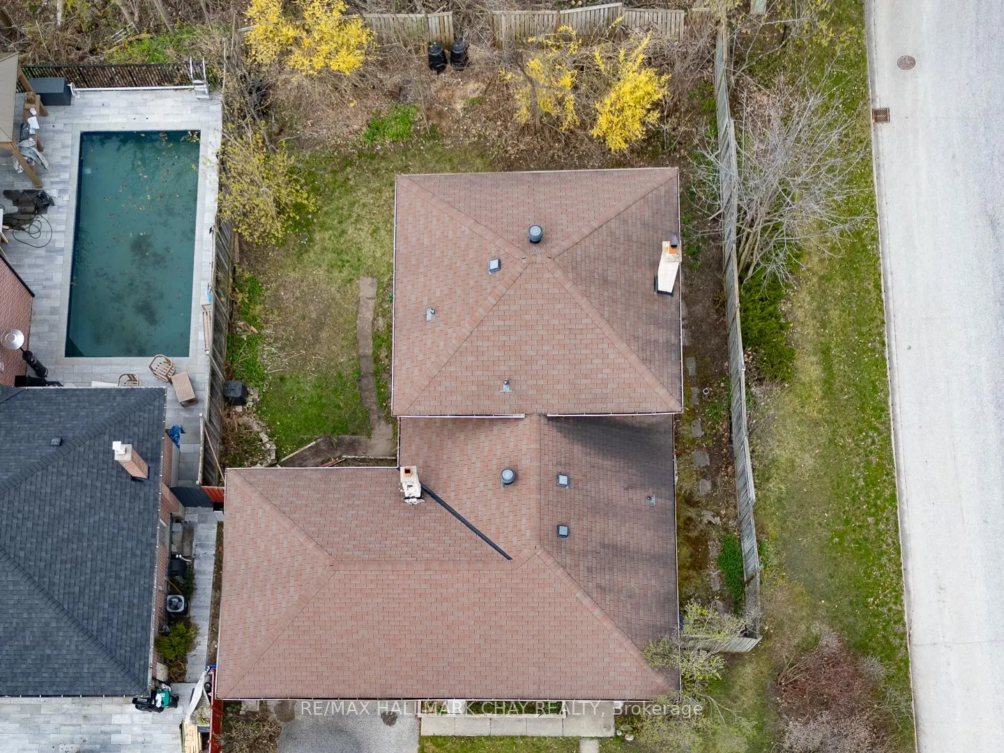 Photo 6 of 44 Marshall Street, Barrie, Allandale Heights — HOMEH