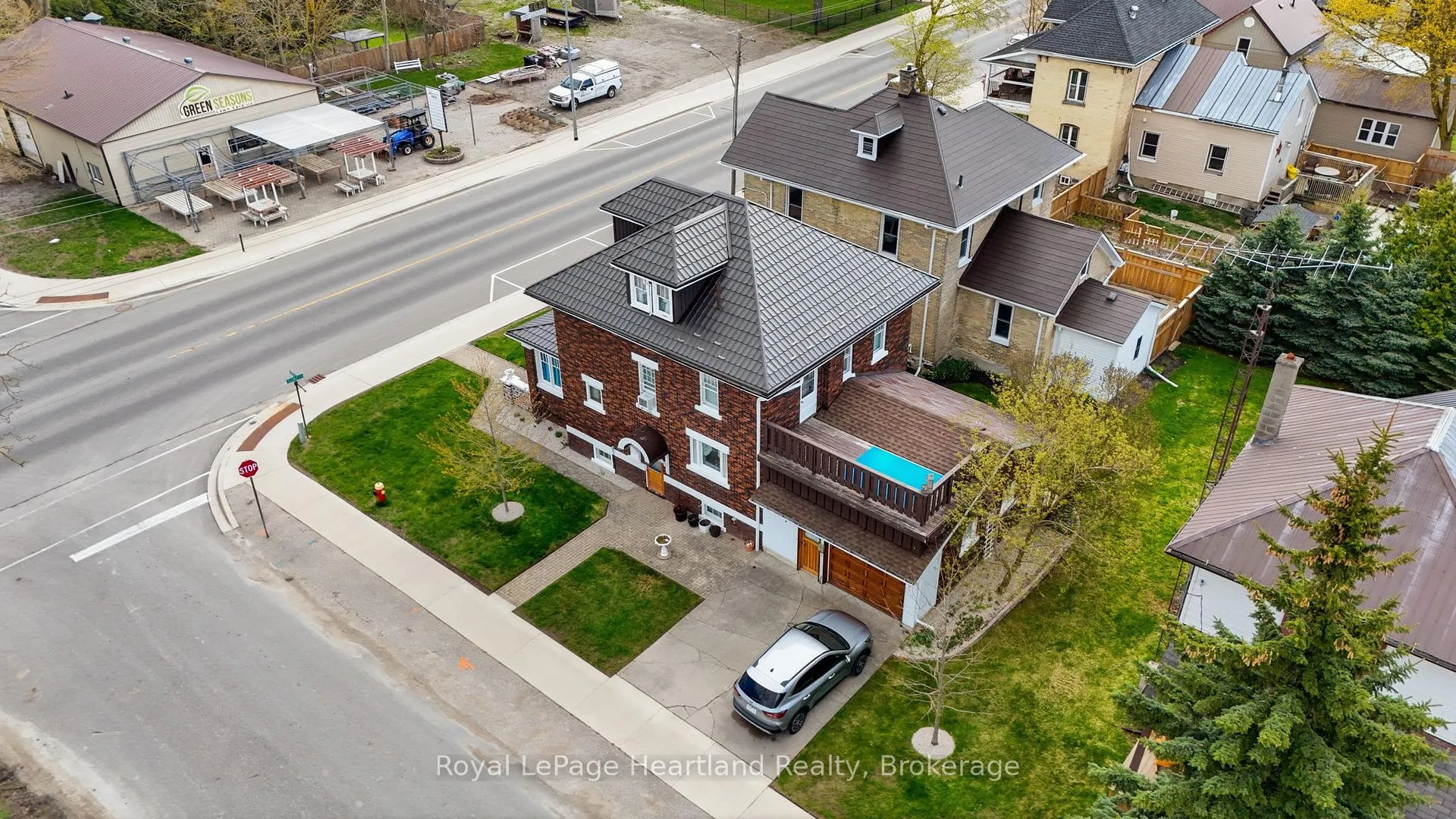 Photo 2 of 57 Elora Street N, Minto — HOMEH