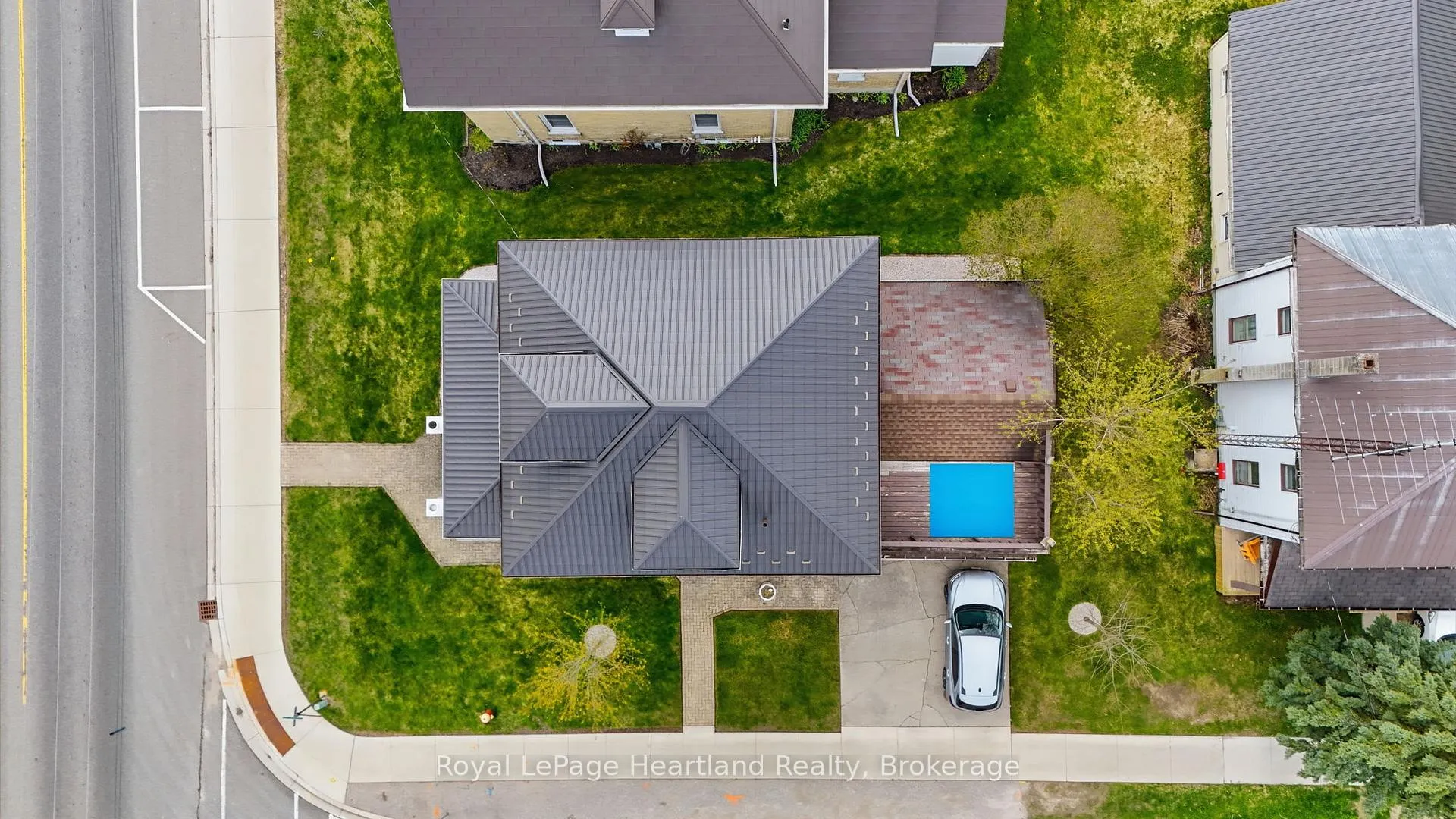 Photo 4 of 57 Elora Street N, Minto — HOMEH