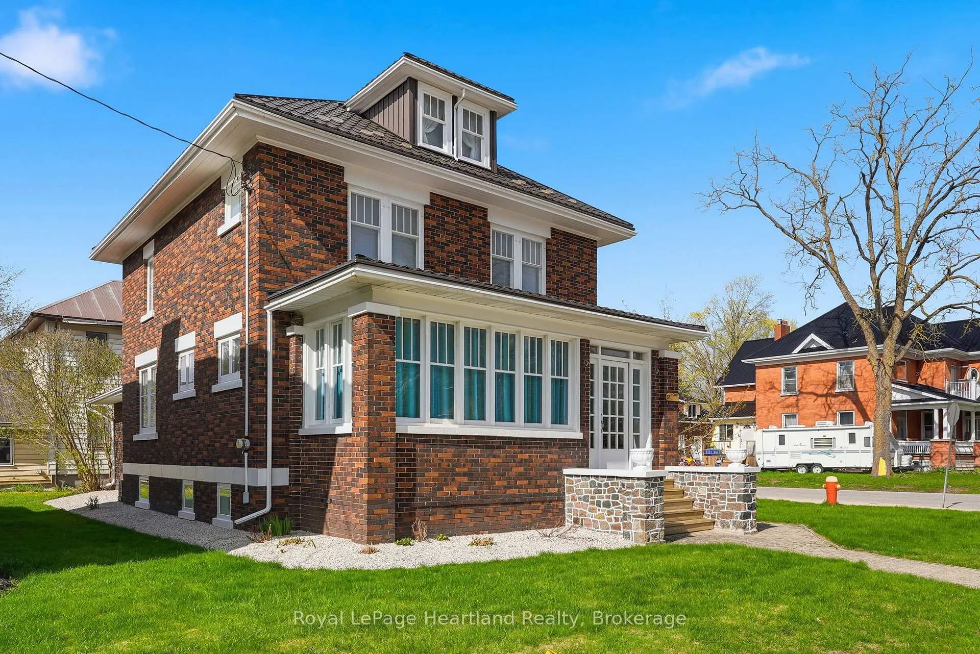 Photo 7 of 57 Elora Street N, Minto — HOMEH