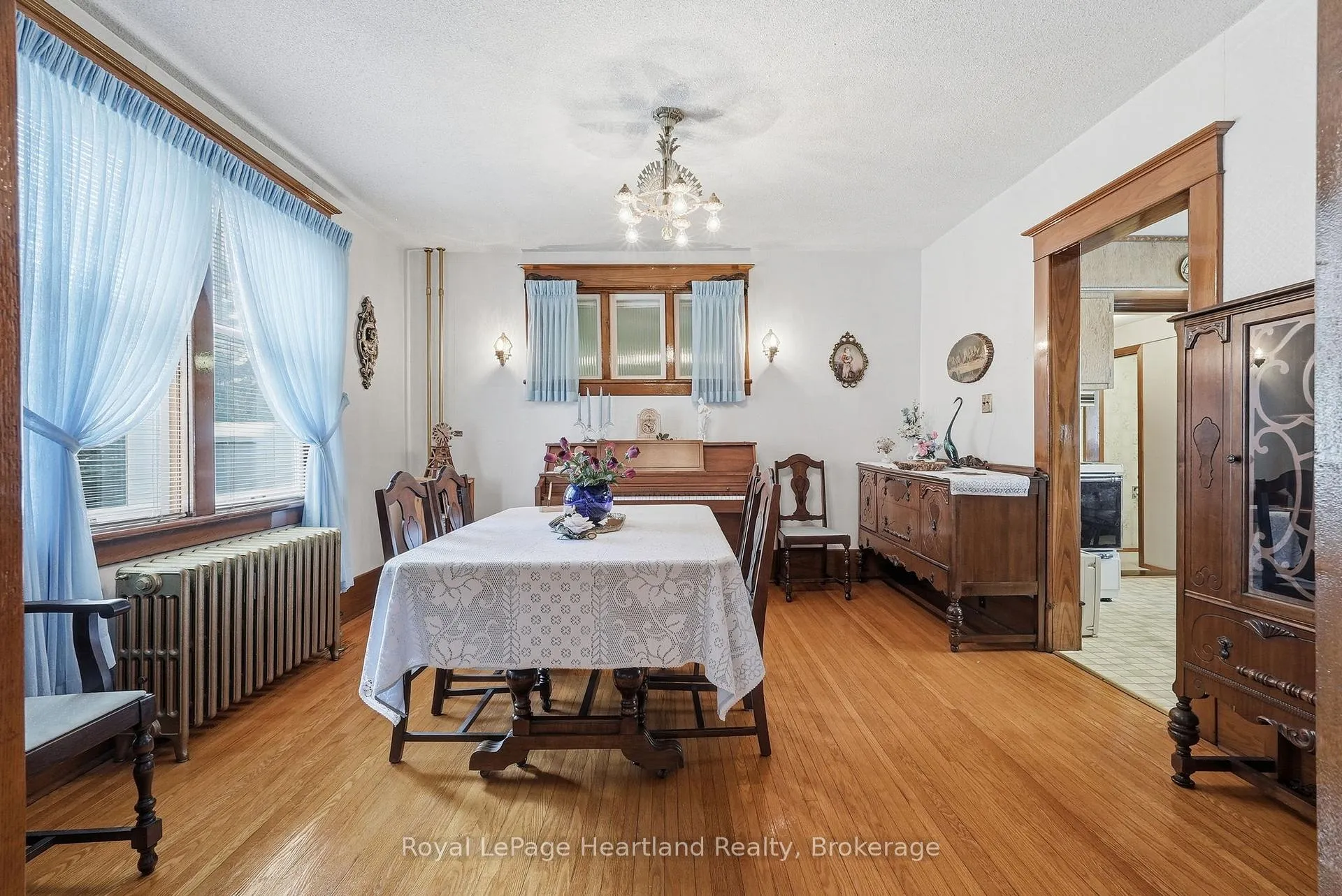 Photo 18 of 57 Elora Street N, Minto — HOMEH