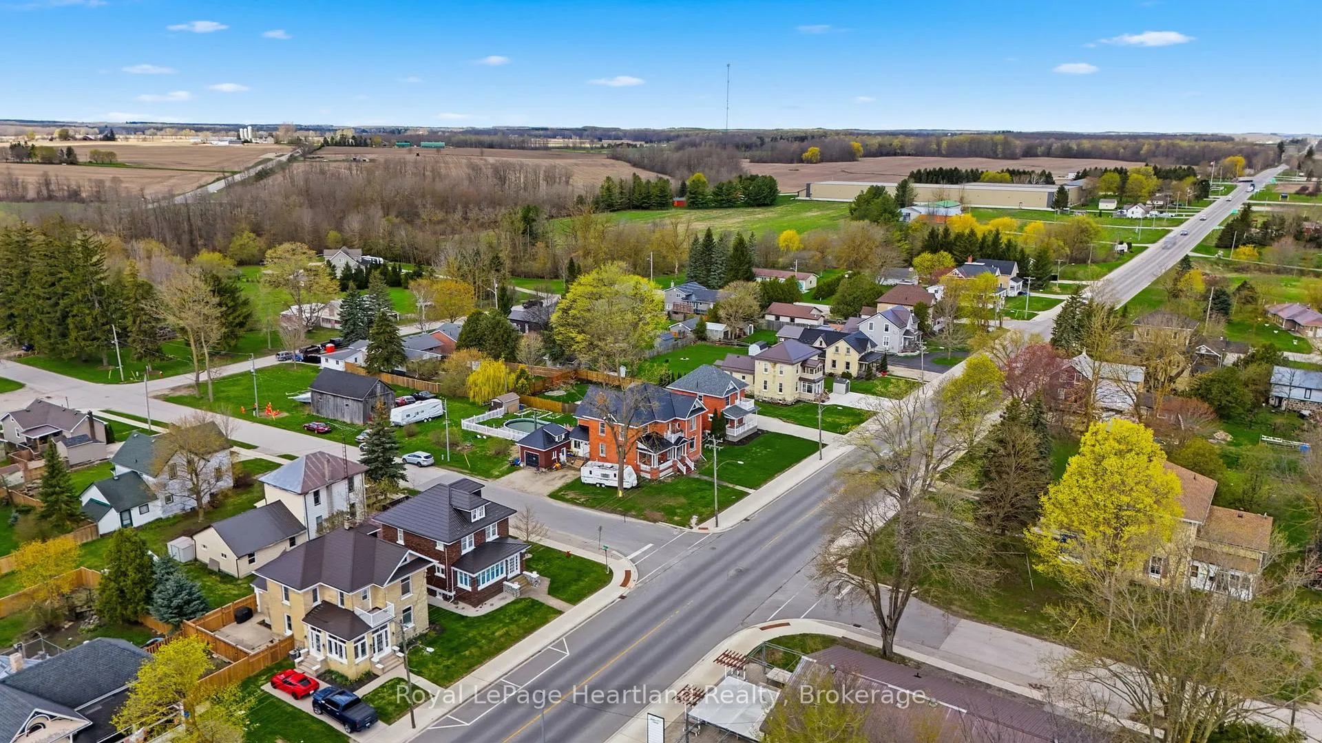 Photo 32 of 57 Elora Street N, Minto — HOMEH