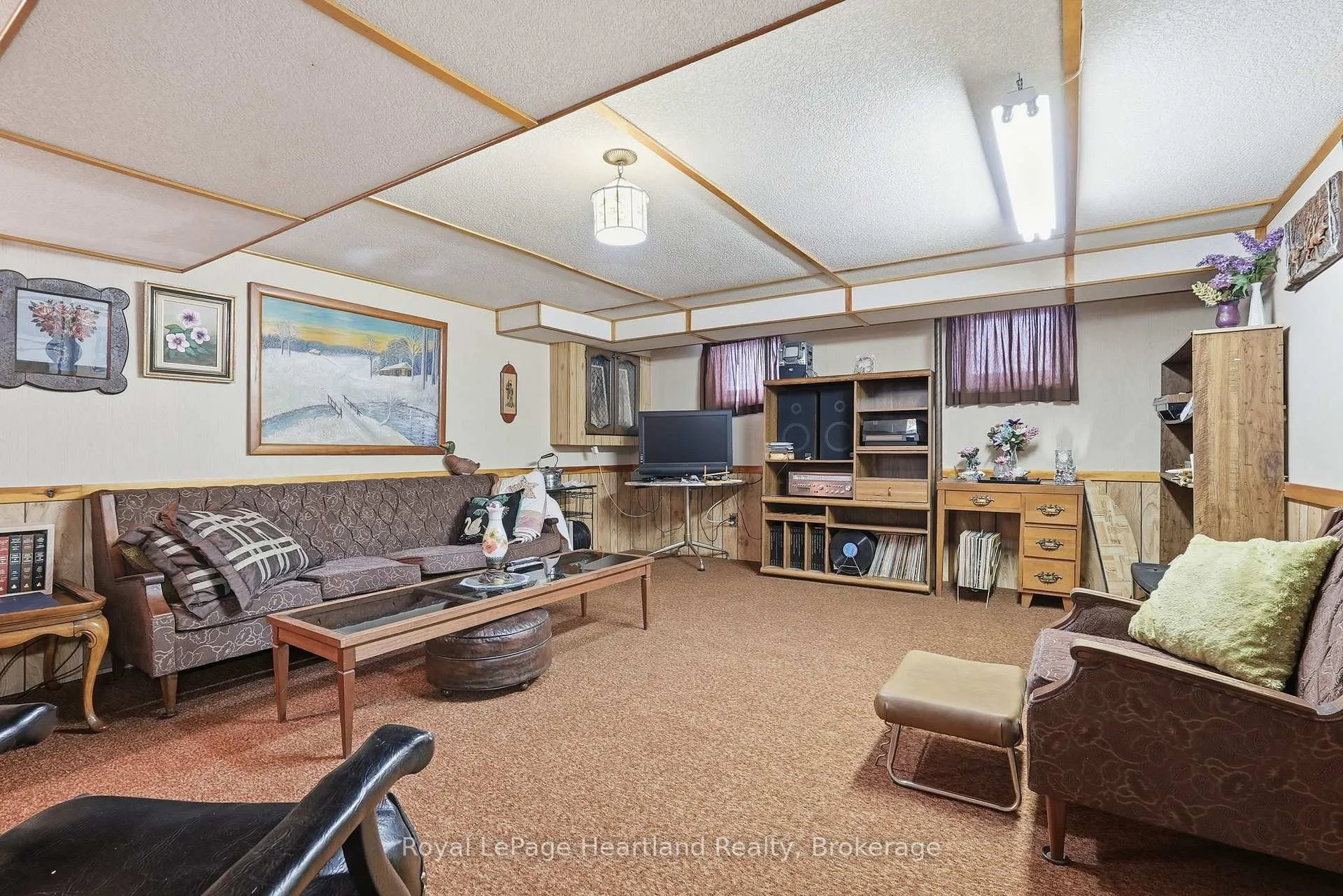 Photo 38 of 57 Elora Street N, Minto — HOMEH