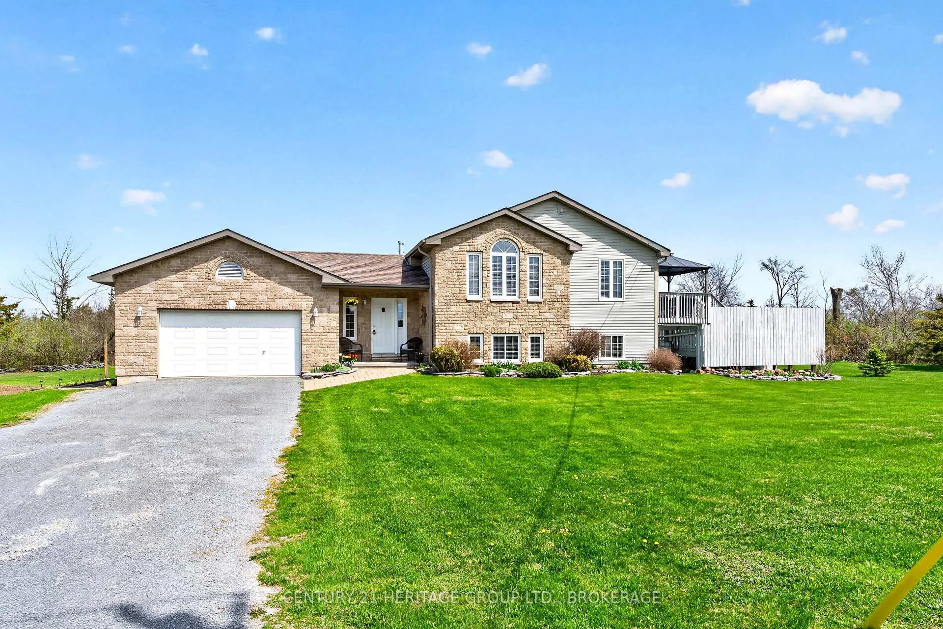 Photo 2 of 5212 Colebrook Road, Frontenac, Frontenac South — HOMEH