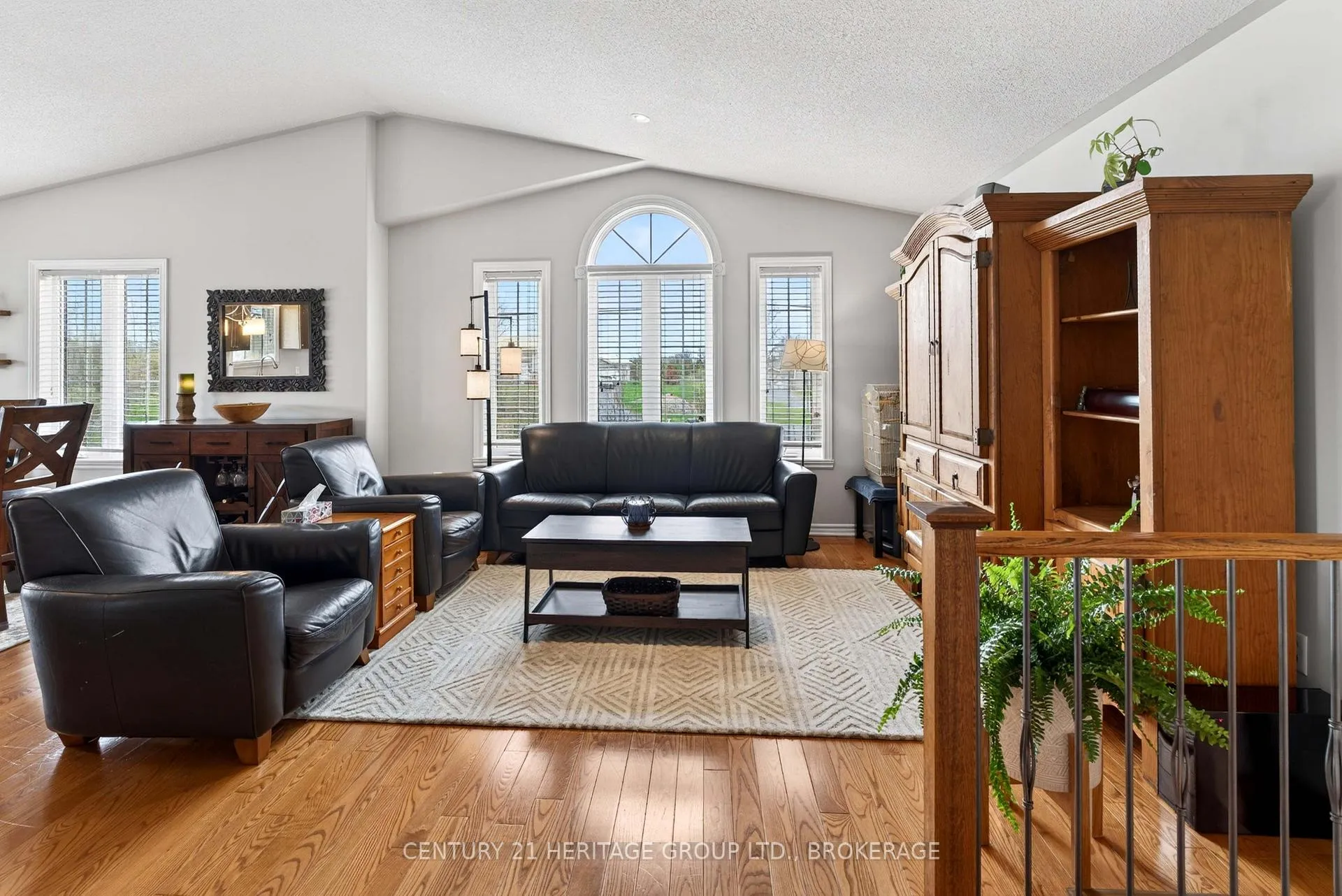 Photo 4 of 5212 Colebrook Road, Frontenac, Frontenac South — HOMEH