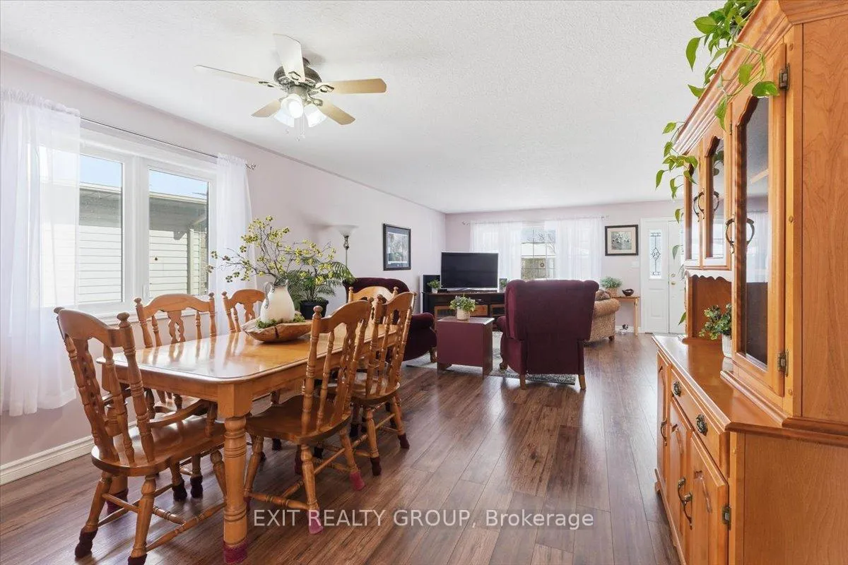 Photo 13 of 14 Stonegate Crescent, Quinte West, Frankford Ward — HOMEH