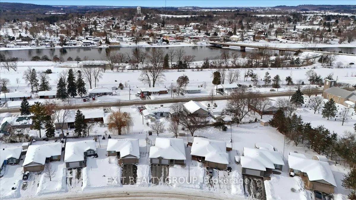 Photo 37 of 14 Stonegate Crescent, Quinte West, Frankford Ward — HOMEH