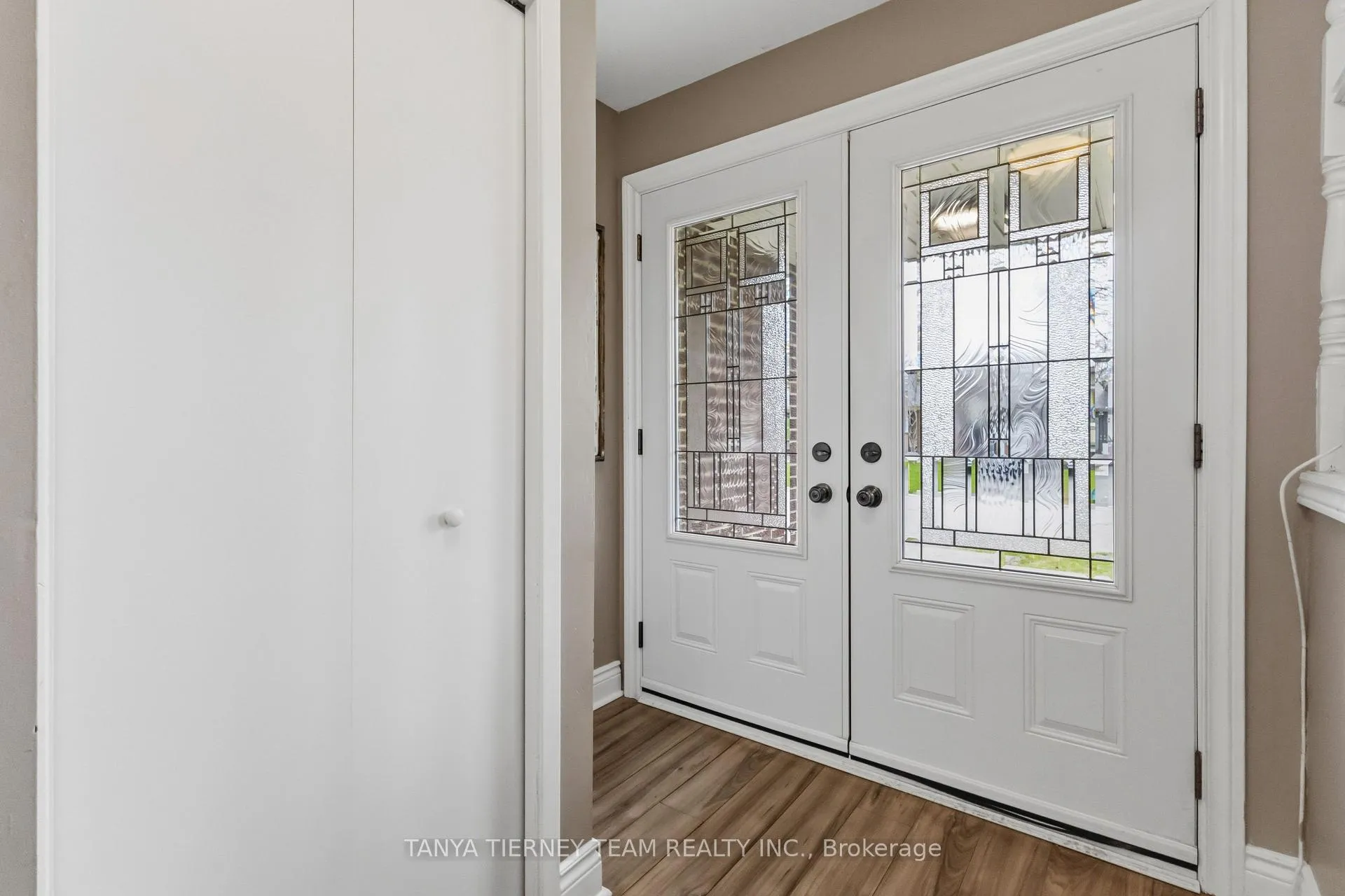 Photo 4 of 6 Gershwin Court, Whitby, Lynde Creek — HOMEH