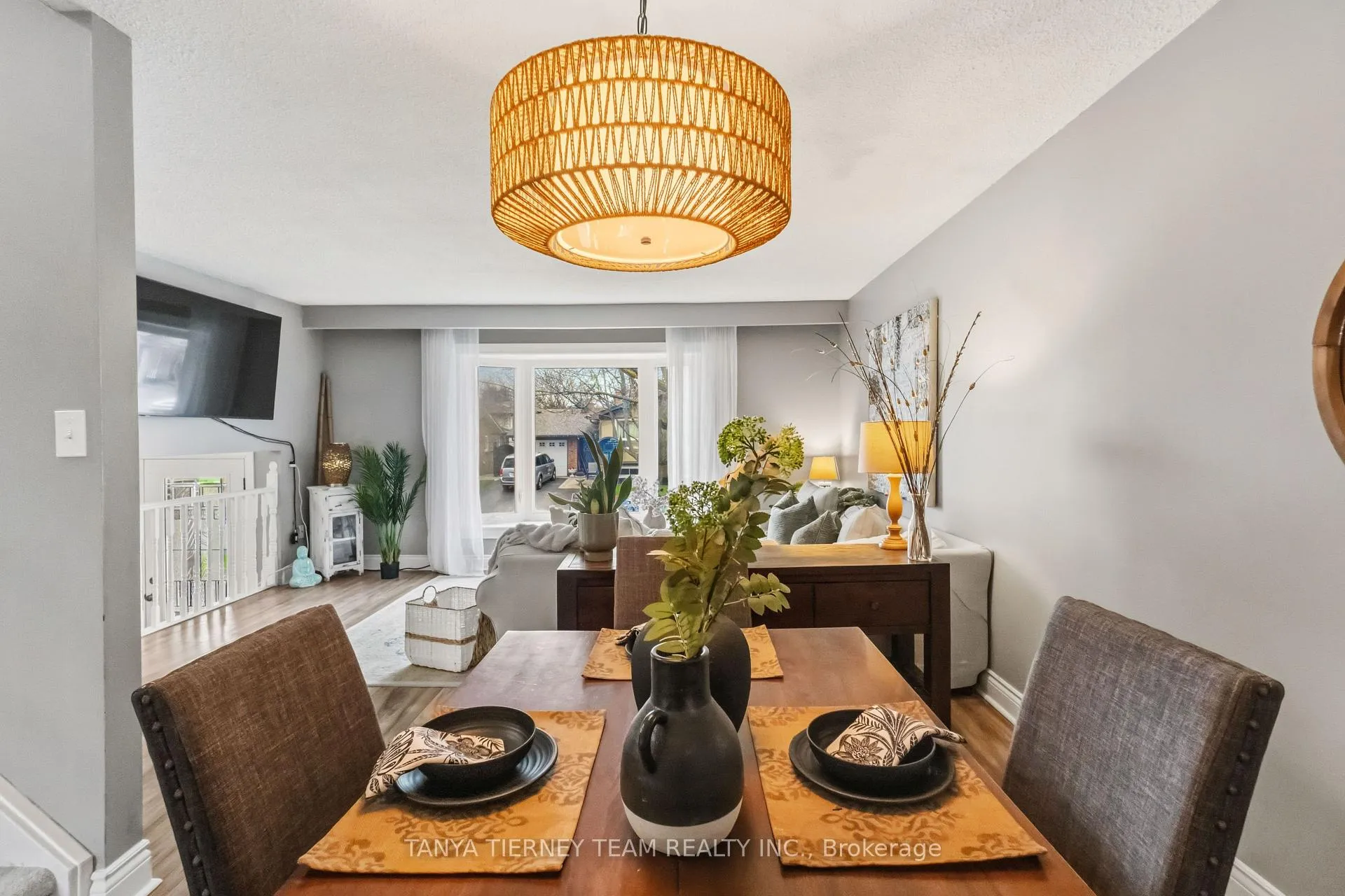 Photo 11 of 6 Gershwin Court, Whitby, Lynde Creek — HOMEH