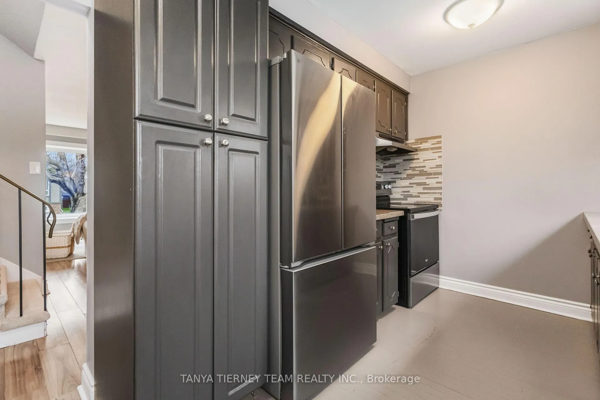 Photo 16 of 6 Gershwin Court, Whitby, Lynde Creek — HOMEH