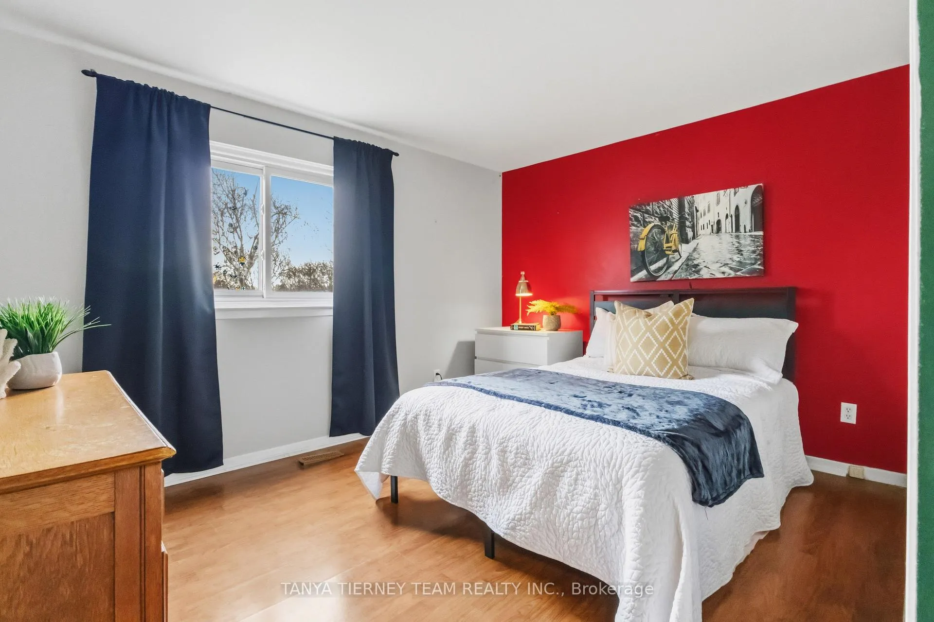 Photo 37 of 6 Gershwin Court, Whitby, Lynde Creek — HOMEH
