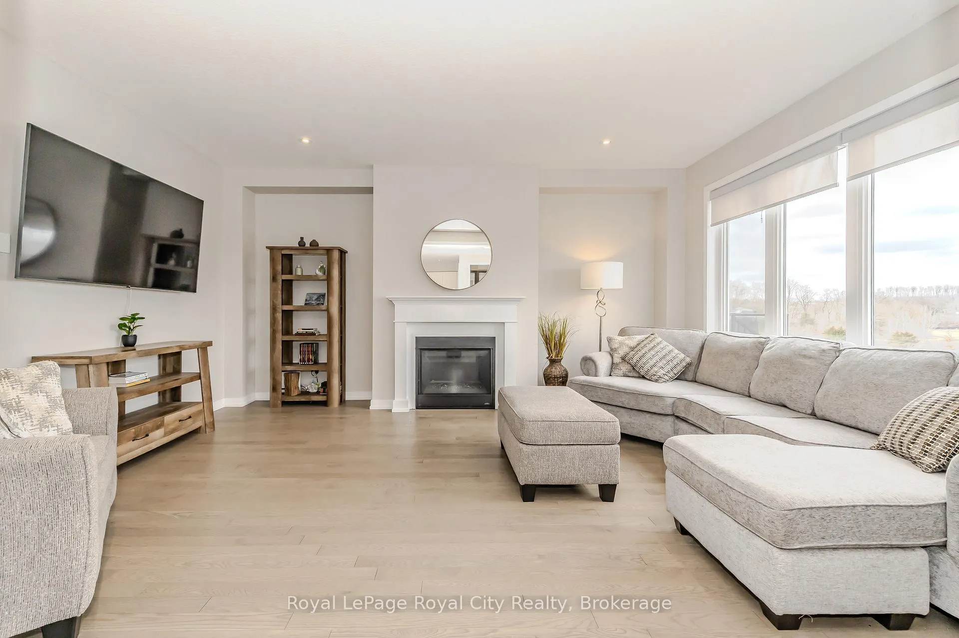 Photo 3 of 262 Dolman Street, Woolwich — HOMEH