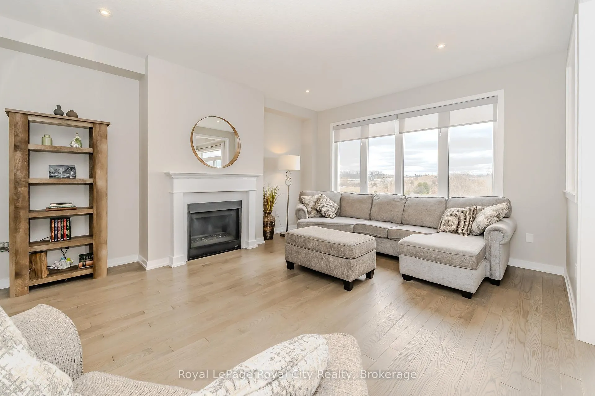 Photo 4 of 262 Dolman Street, Woolwich — HOMEH