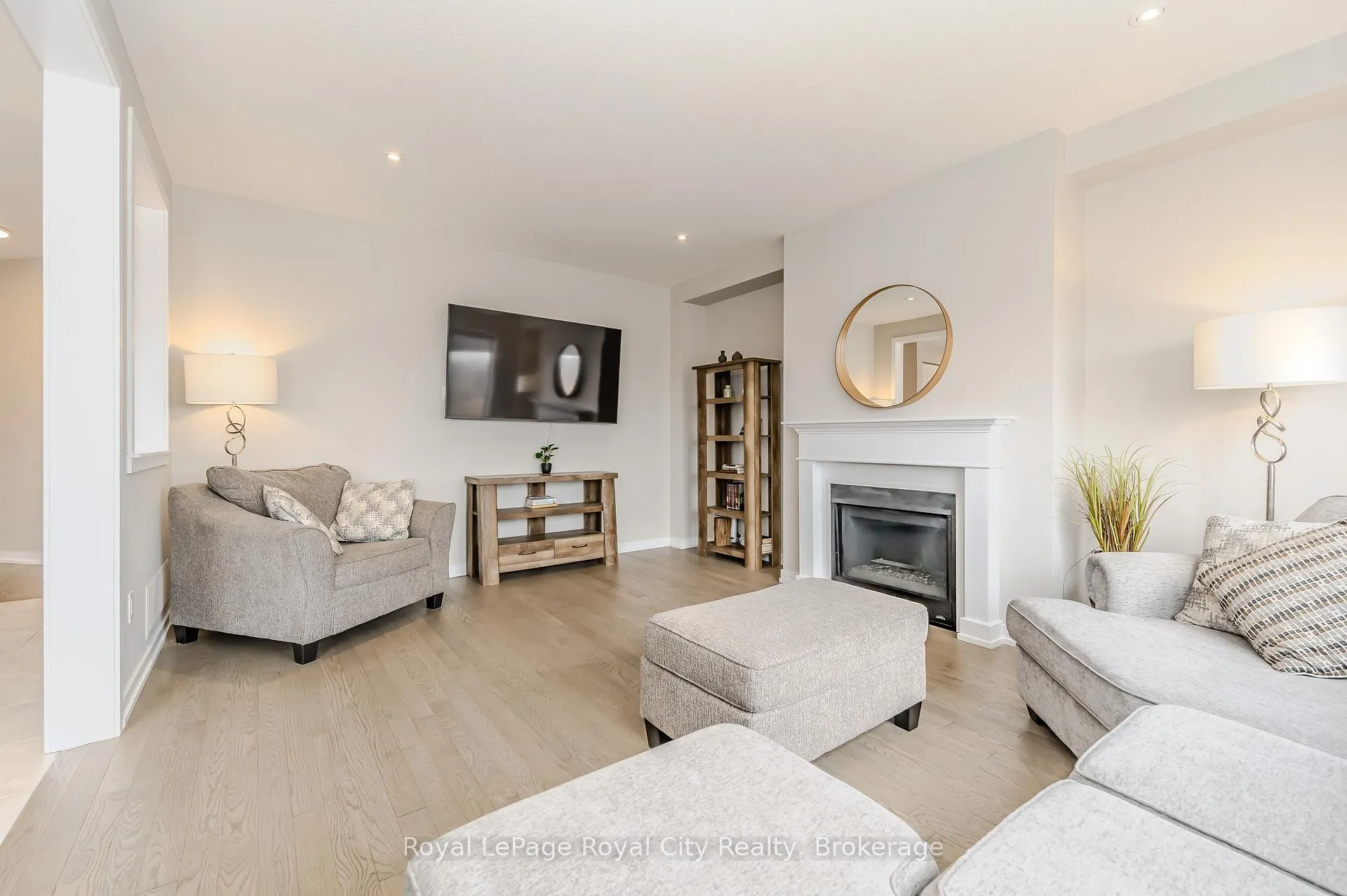 Photo 5 of 262 Dolman Street, Woolwich — HOMEH