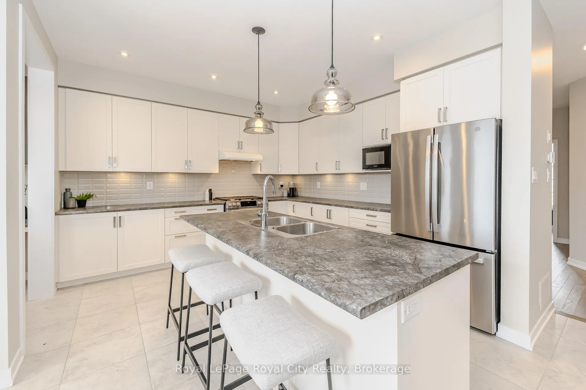Photo 9 of 262 Dolman Street, Woolwich — HOMEH