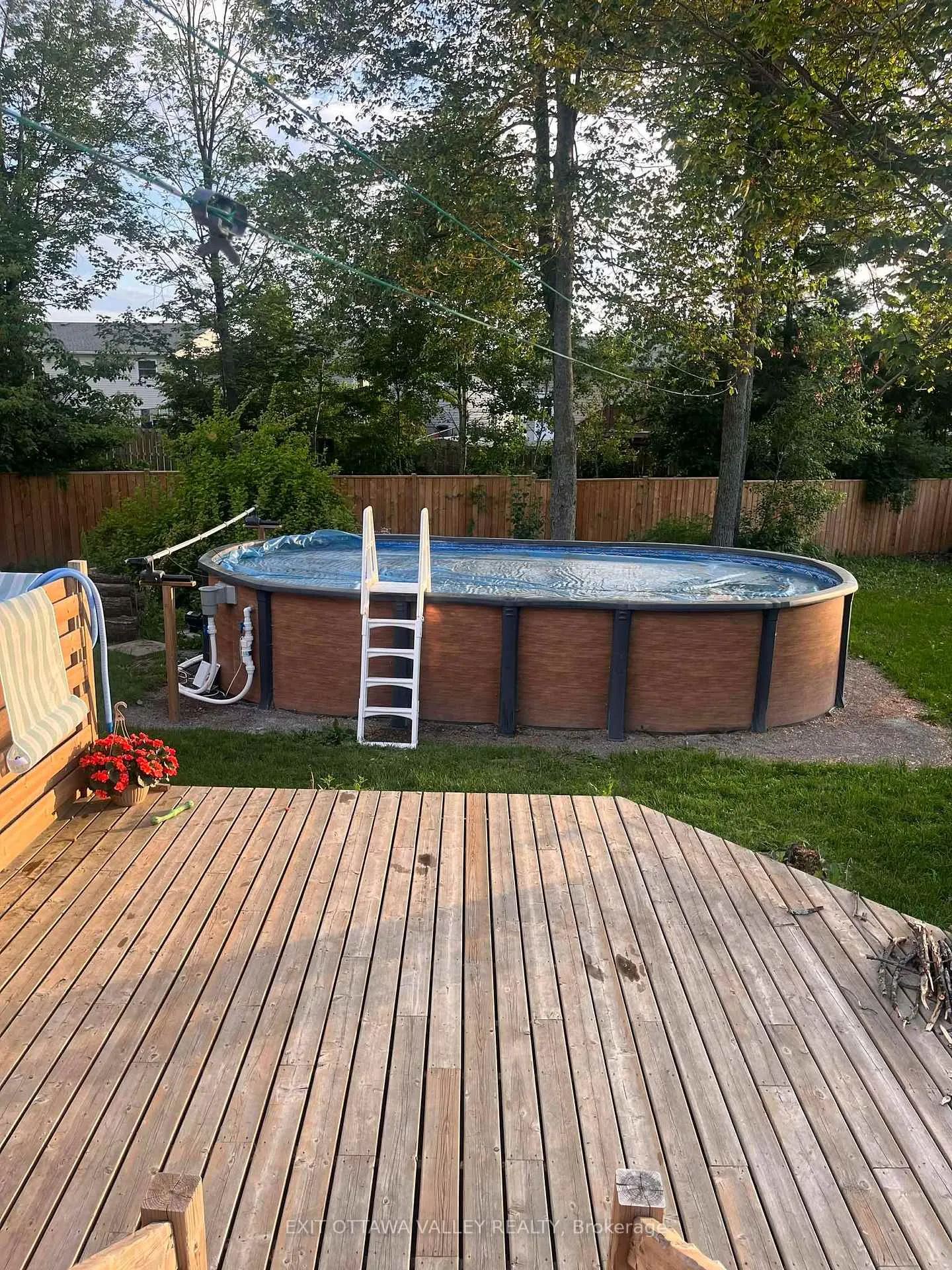Photo 48 of 23 Lisa Crescent W, Petawawa — HOMEH