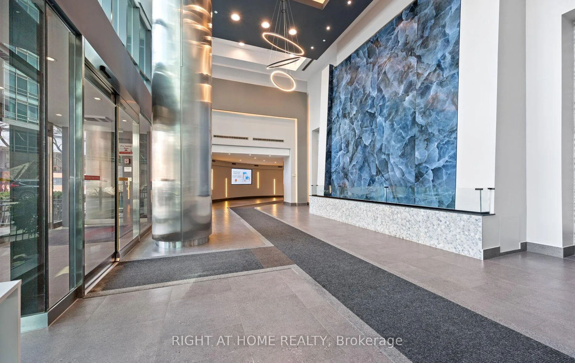 Photo 9 of Unit 803, 373 Front Street W, Toronto, Waterfront Communities — HOMEH