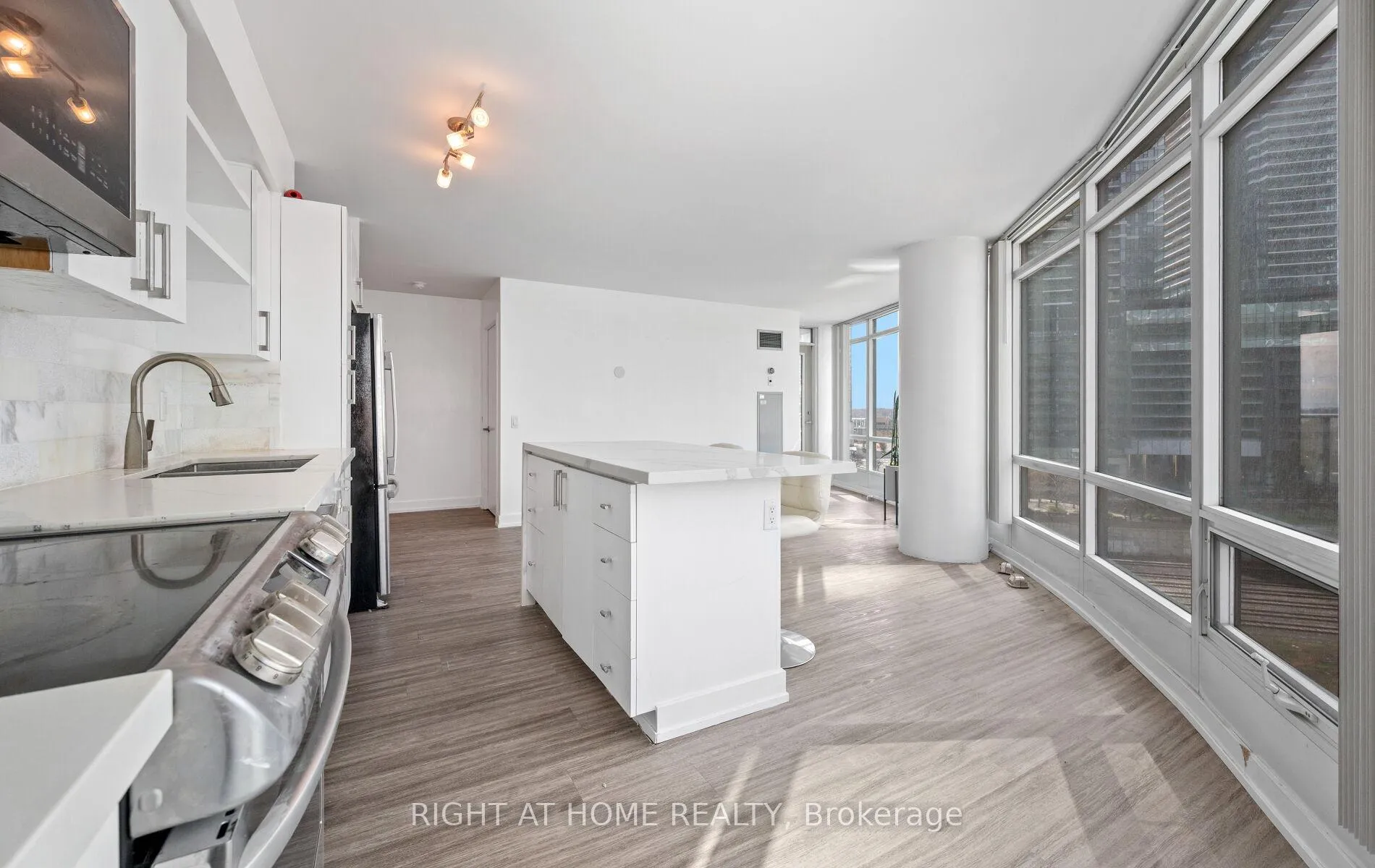 Photo 25 of Unit 803, 373 Front Street W, Toronto, Waterfront Communities — HOMEH