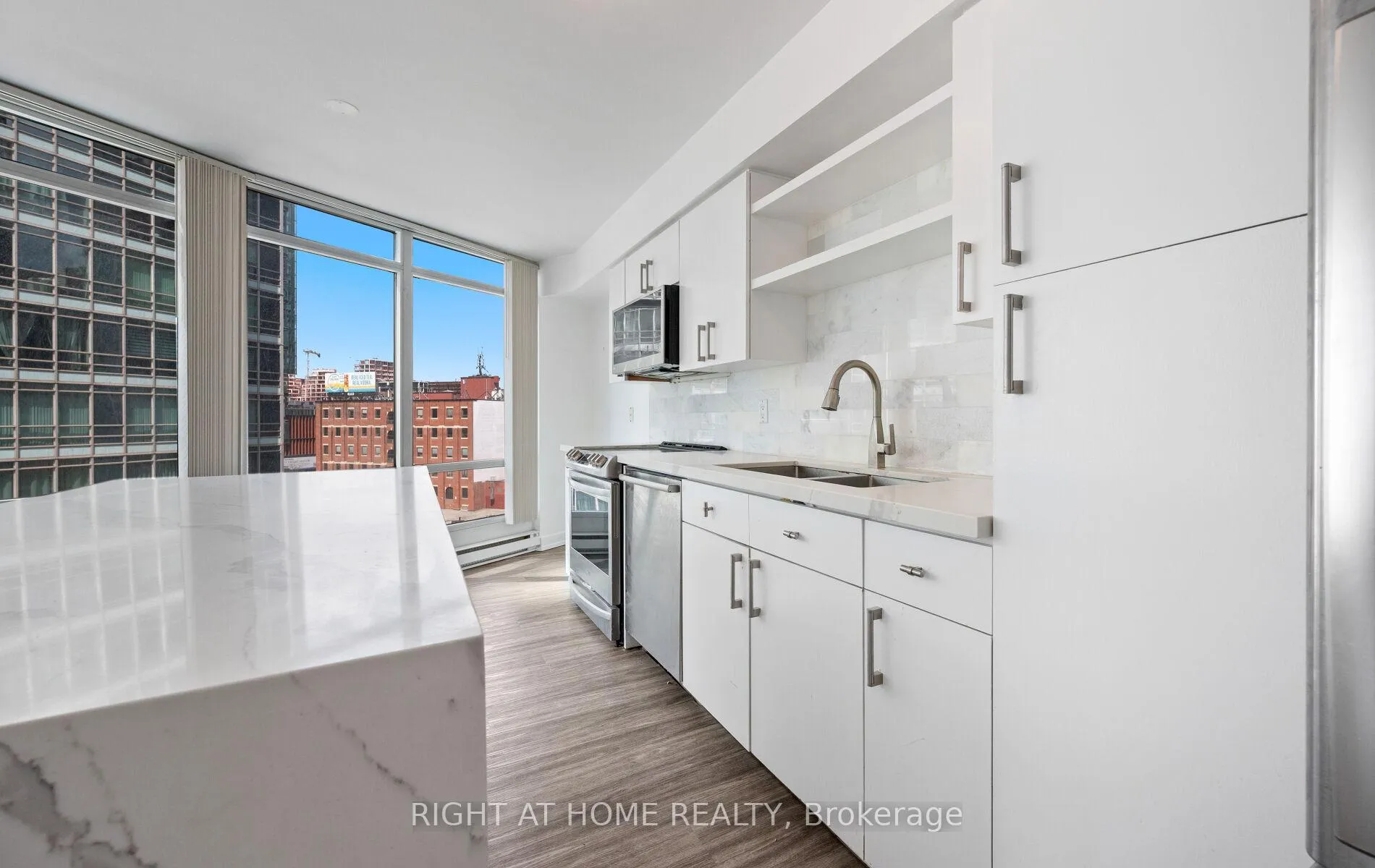 Photo 27 of Unit 803, 373 Front Street W, Toronto, Waterfront Communities — HOMEH
