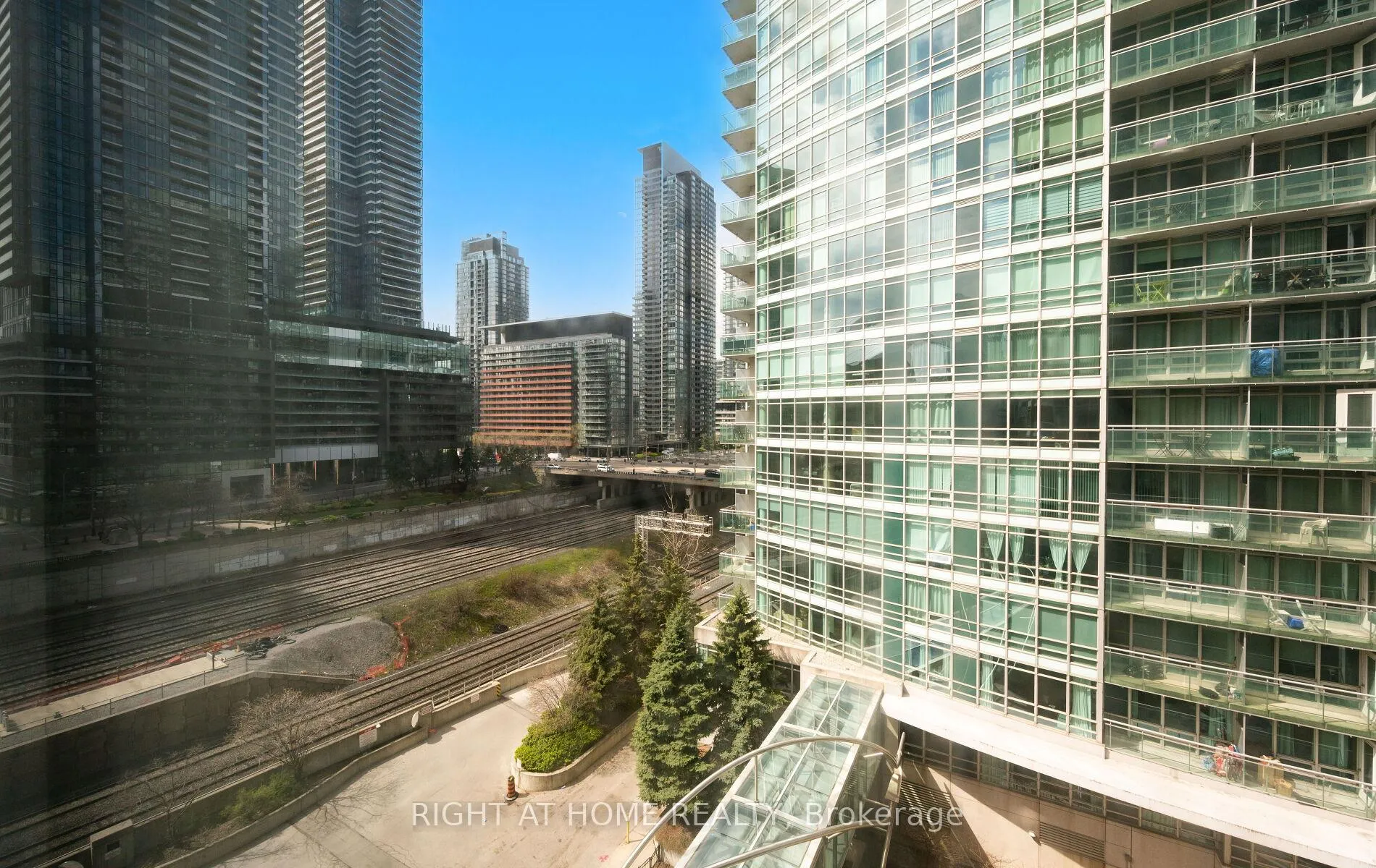 Photo 36 of Unit 803, 373 Front Street W, Toronto, Waterfront Communities — HOMEH