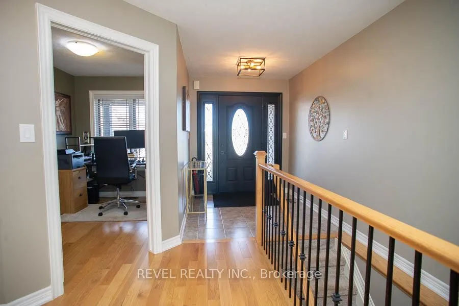 Photo 4 of 9 Davey Court, Haldimand — HOMEH