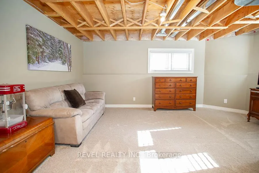 Photo 27 of 9 Davey Court, Haldimand — HOMEH