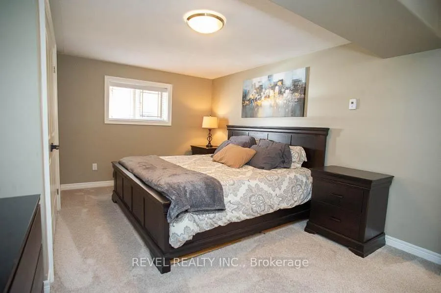 Photo 29 of 9 Davey Court, Haldimand — HOMEH