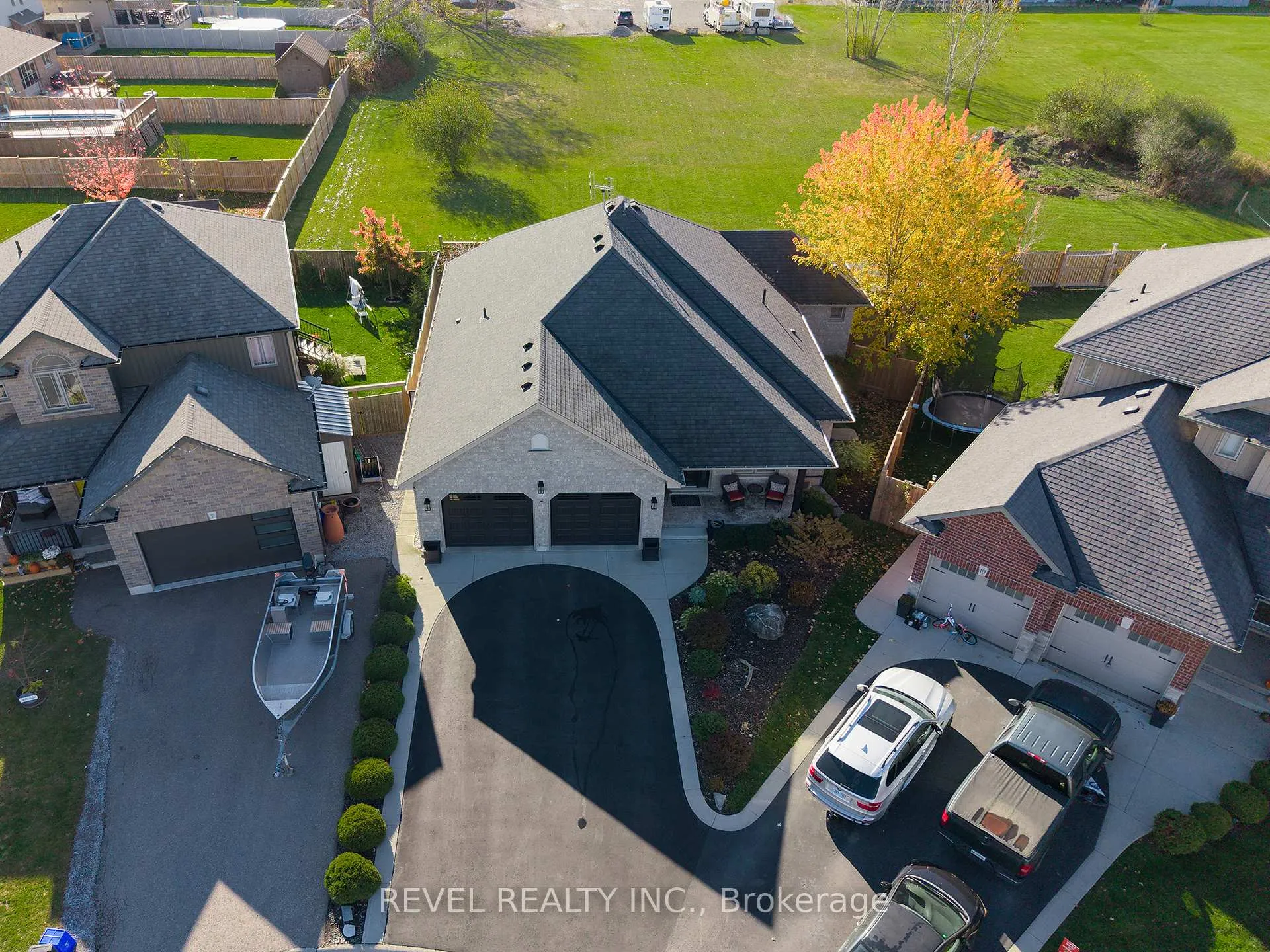 Photo 38 of 9 Davey Court, Haldimand — HOMEH