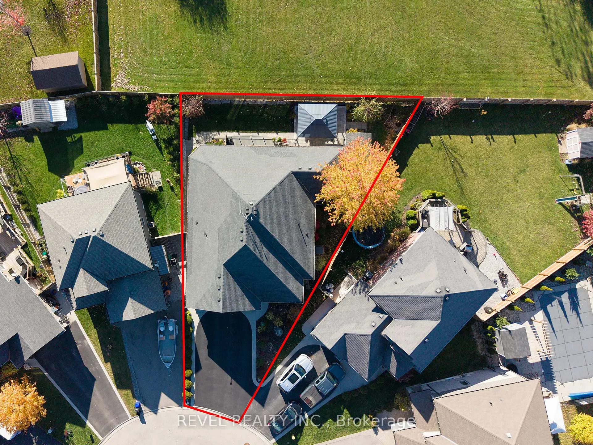 Photo 39 of 9 Davey Court, Haldimand — HOMEH