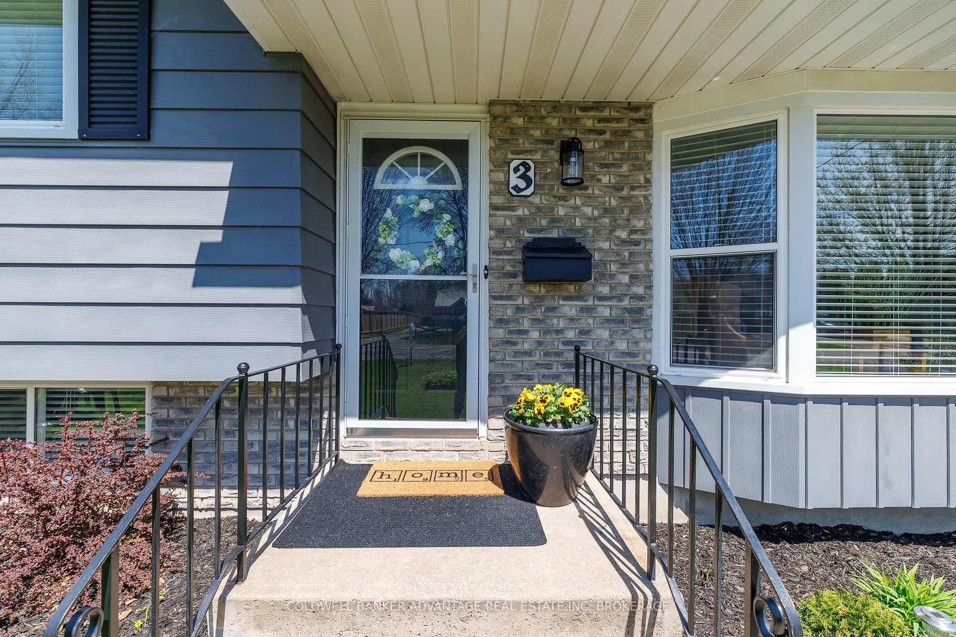 Photo 3 of 3 Northglen Avenue, St. Catharines, Port Weller — HOMEH
