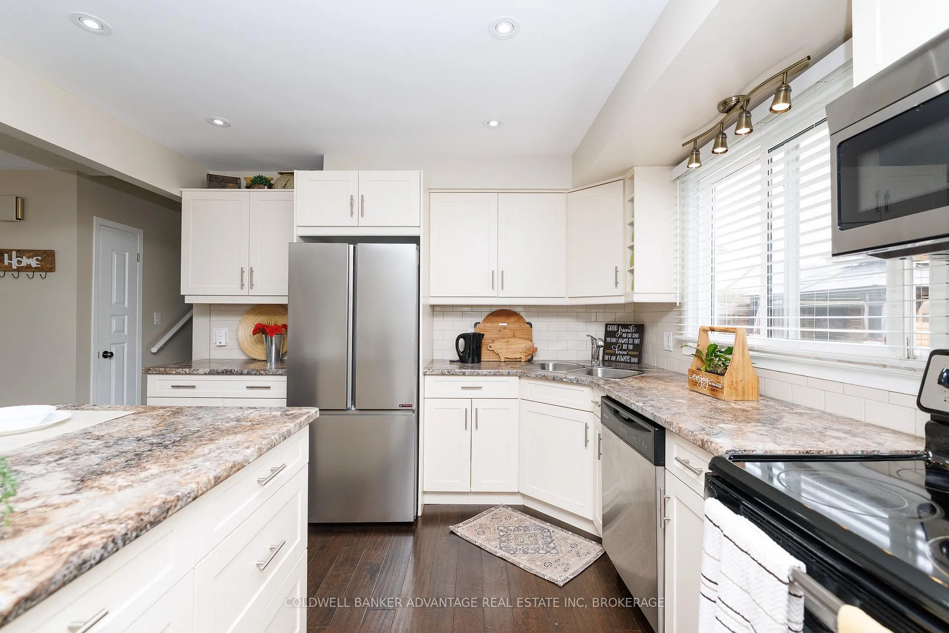 Photo 12 of 3 Northglen Avenue, St. Catharines, Port Weller — HOMEH