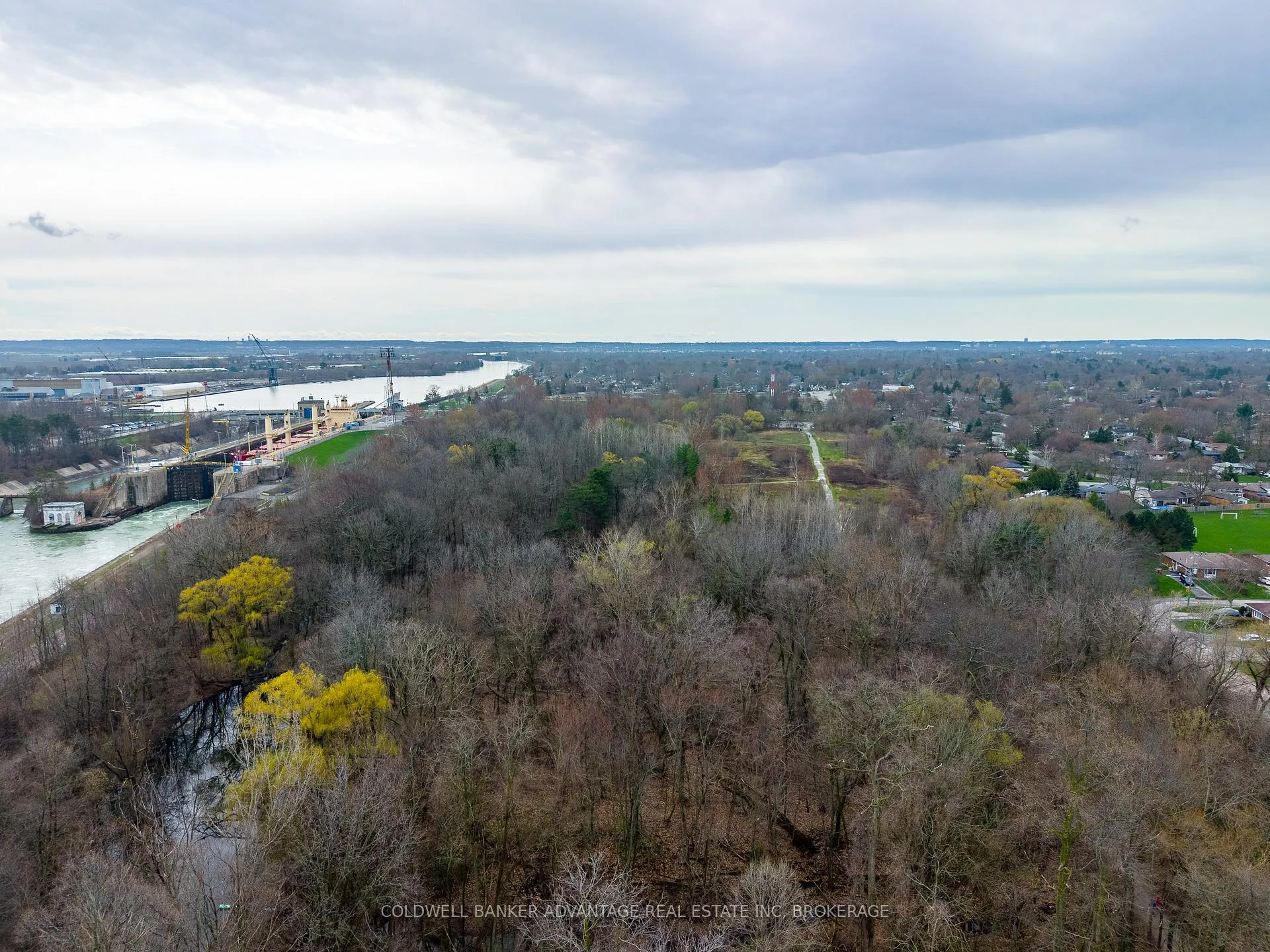 Photo 43 of 3 Northglen Avenue, St. Catharines, Port Weller — HOMEH