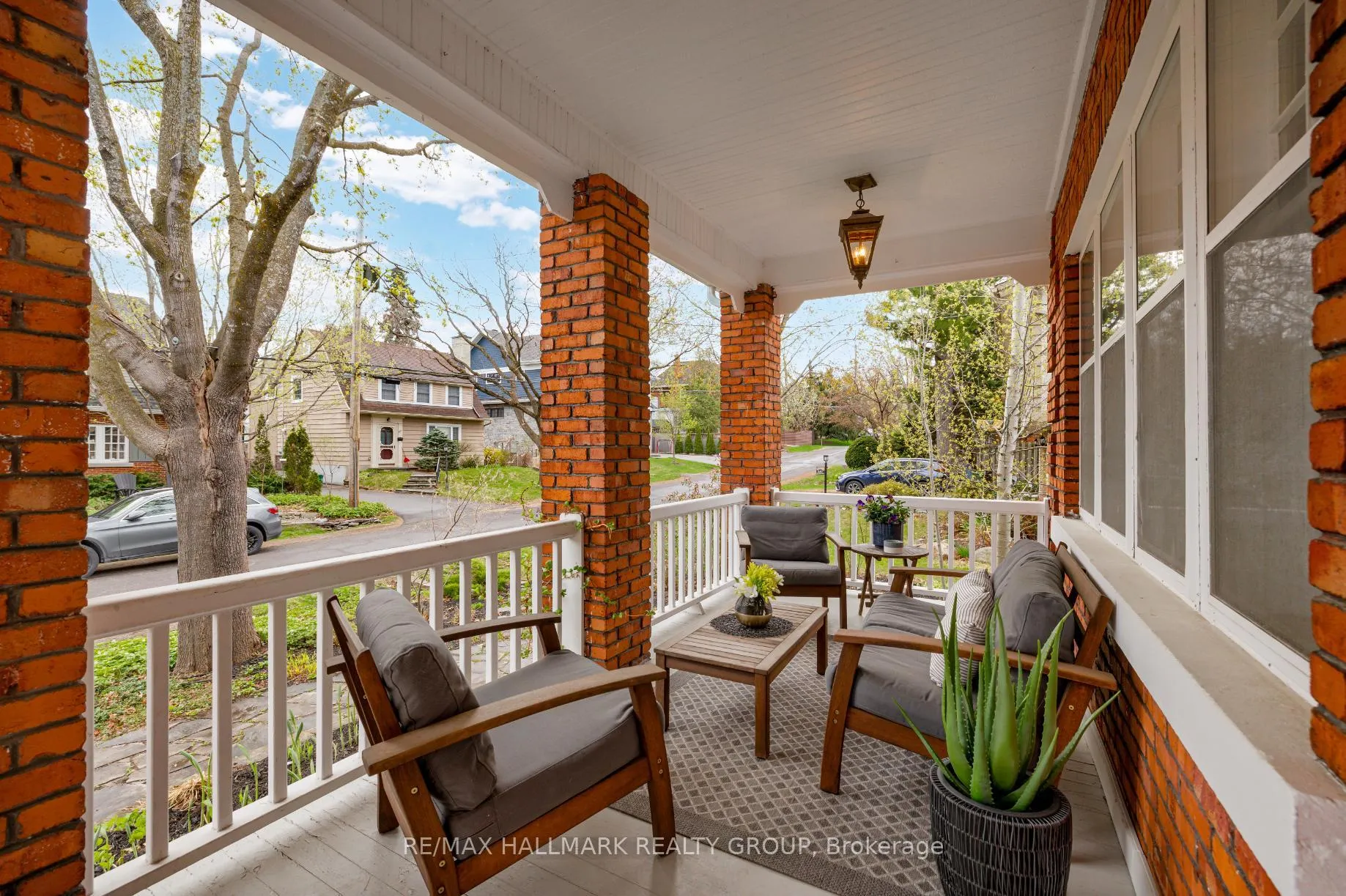 Photo 3 of 474 Brierwood Avenue, Ottawa, McKellar/Highland — HOMEH