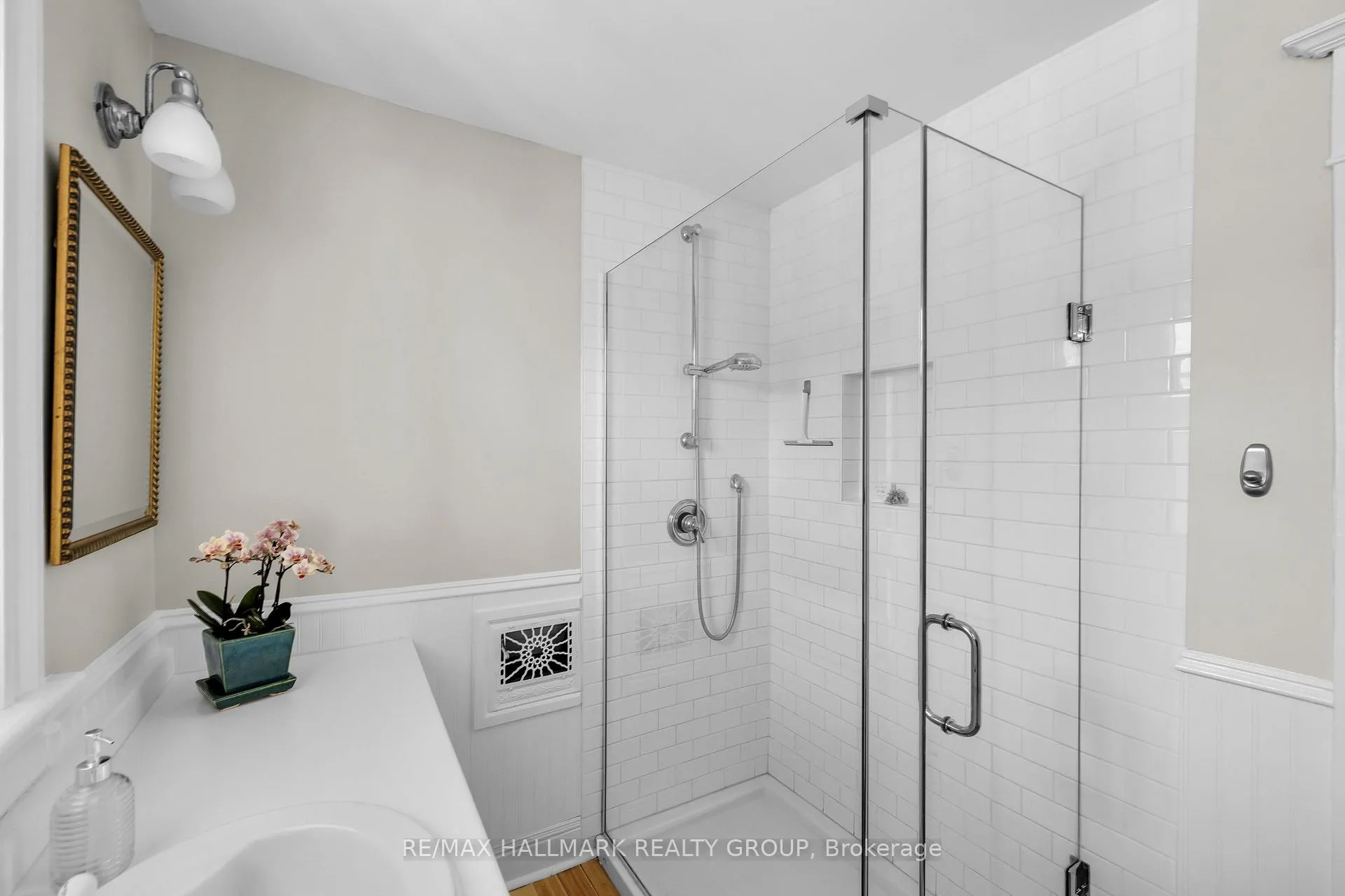 Photo 29 of 474 Brierwood Avenue, Ottawa, McKellar/Highland — HOMEH