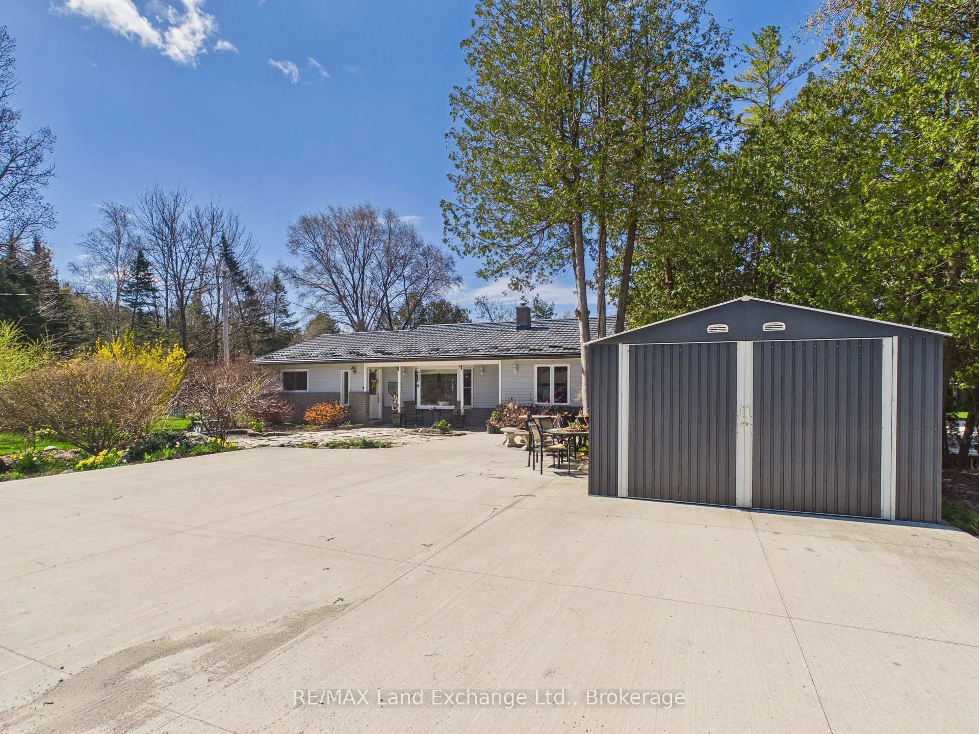 Photo of 15 North Cedar Lane