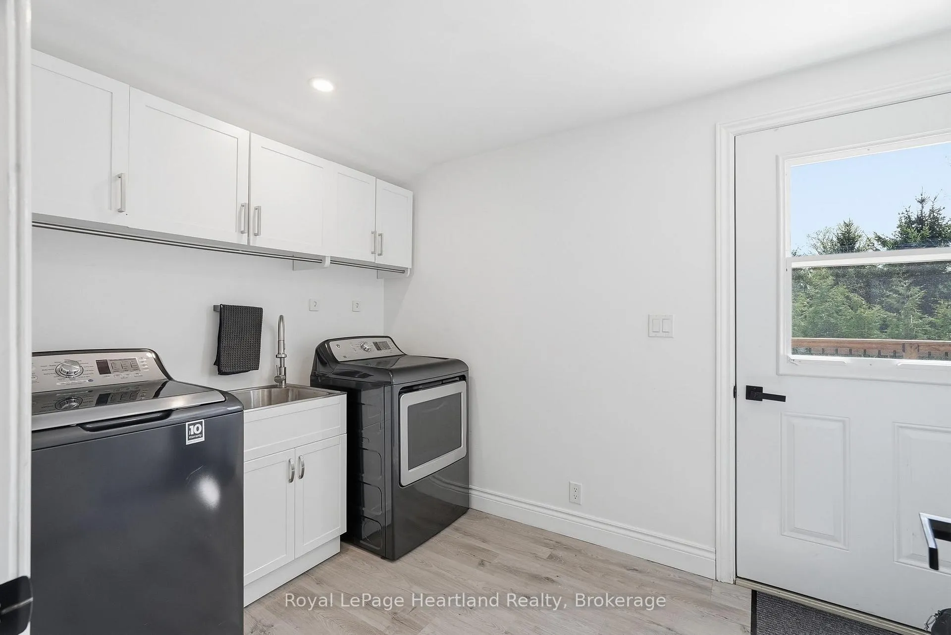 Photo 22 of 3026 Station Road, Howick — HOMEH