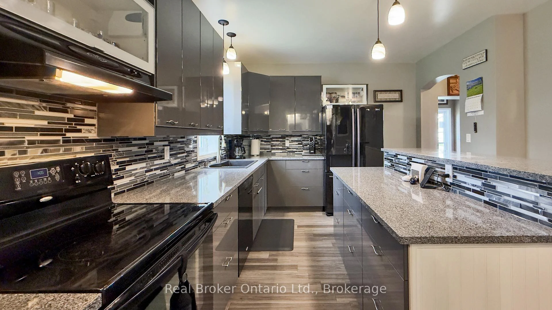 Photo 15 of 485 Chepstow Road, Brockton — HOMEH