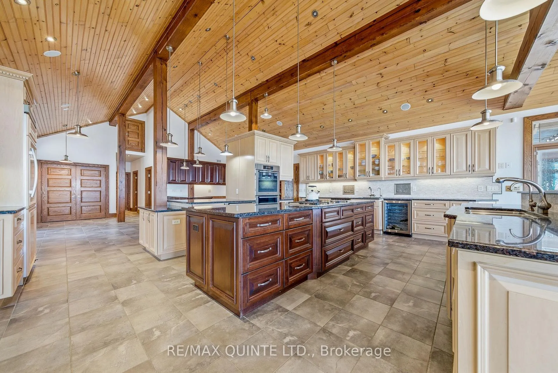 Photo 7 of 18 Loop Lane, Prince Edward County, Hallowell Ward — HOMEH
