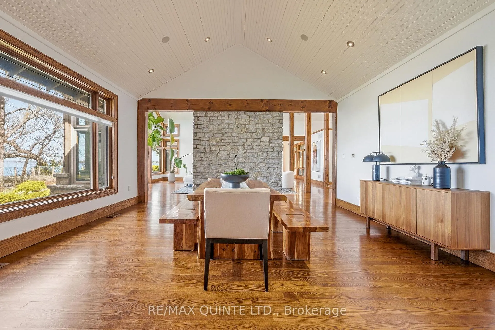 Photo 10 of 18 Loop Lane, Prince Edward County, Hallowell Ward — HOMEH
