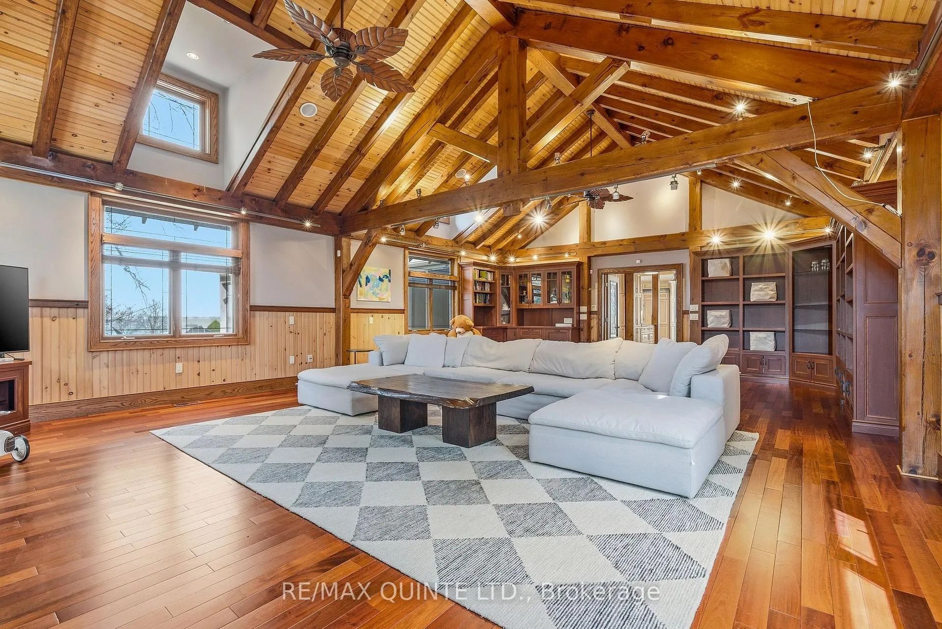 Photo 12 of 18 Loop Lane, Prince Edward County, Hallowell Ward — HOMEH
