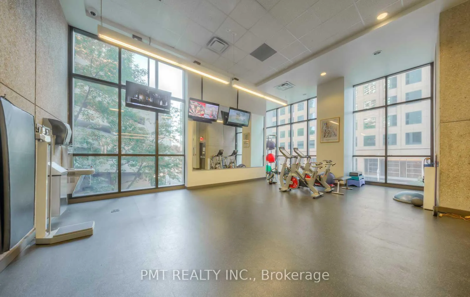 Photo 19 of Unit 1430, 33 Harbour Square, Toronto, Waterfront Communities — HOMEH