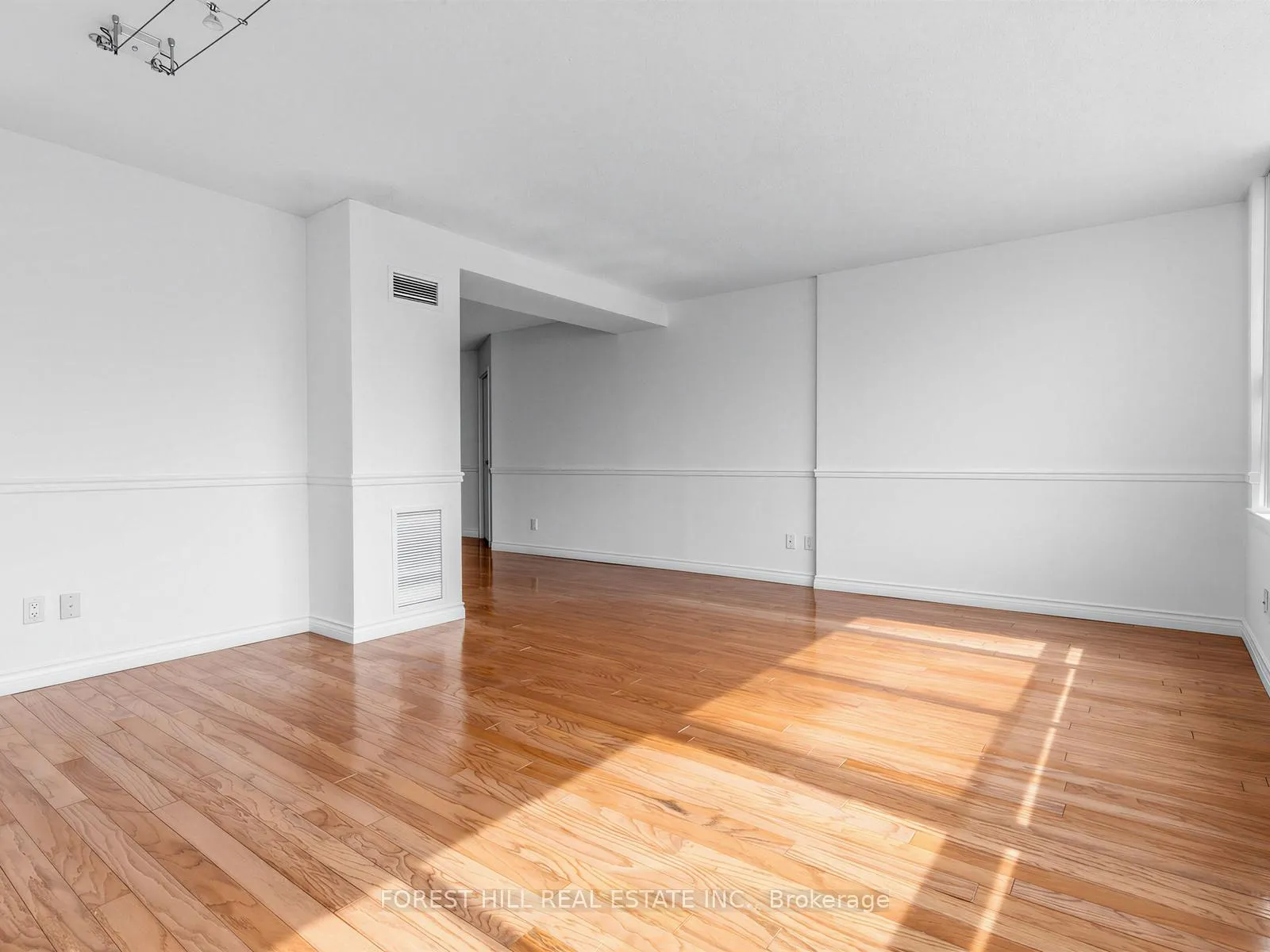 Photo 16 of Unit 2313, 633 Bay Street, Toronto, Bay Street Corridor — HOMEH