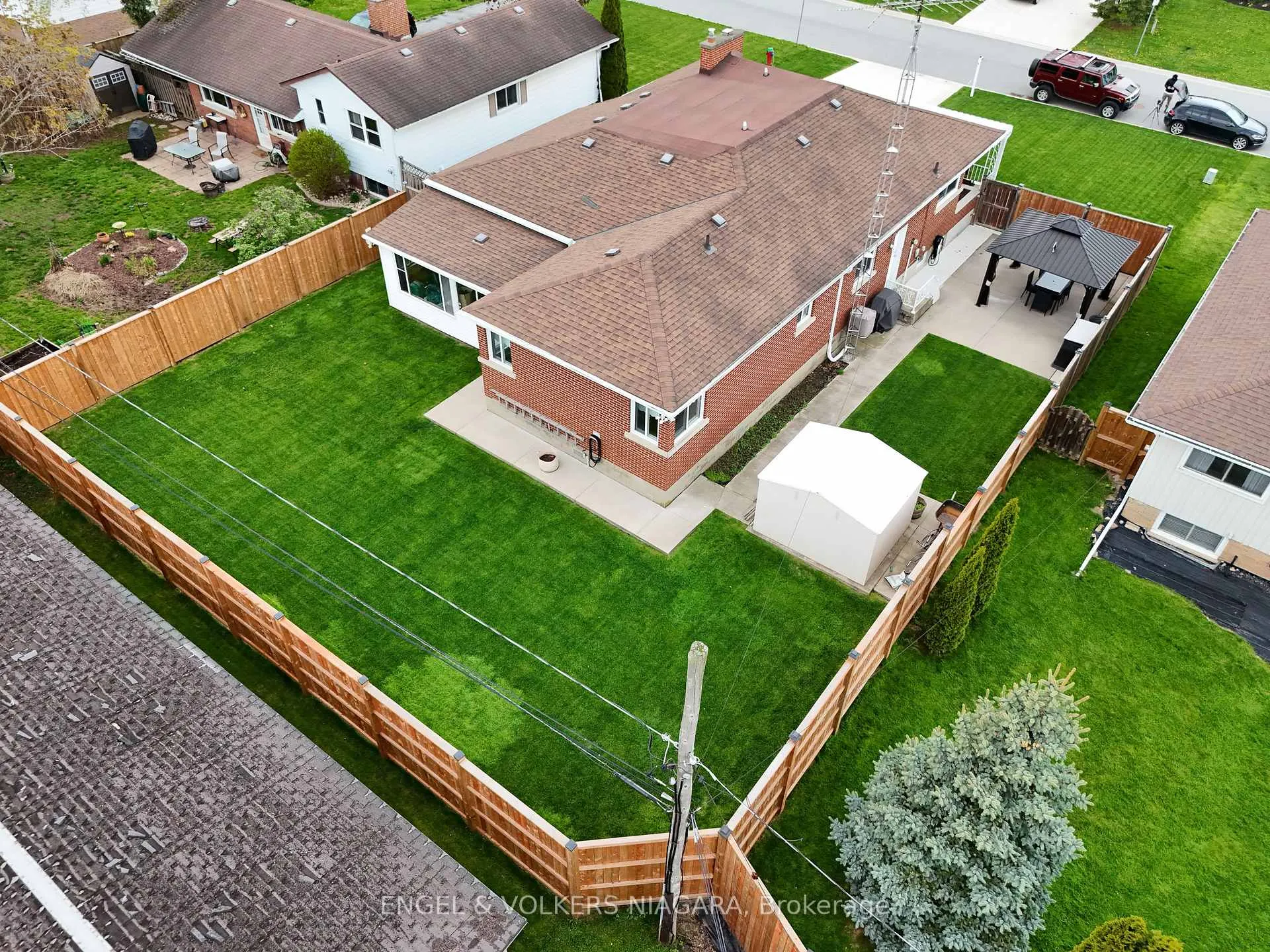 Photo 6 of 3560 Rapidsview Drive, Niagara Falls, Chippawa — HOMEH