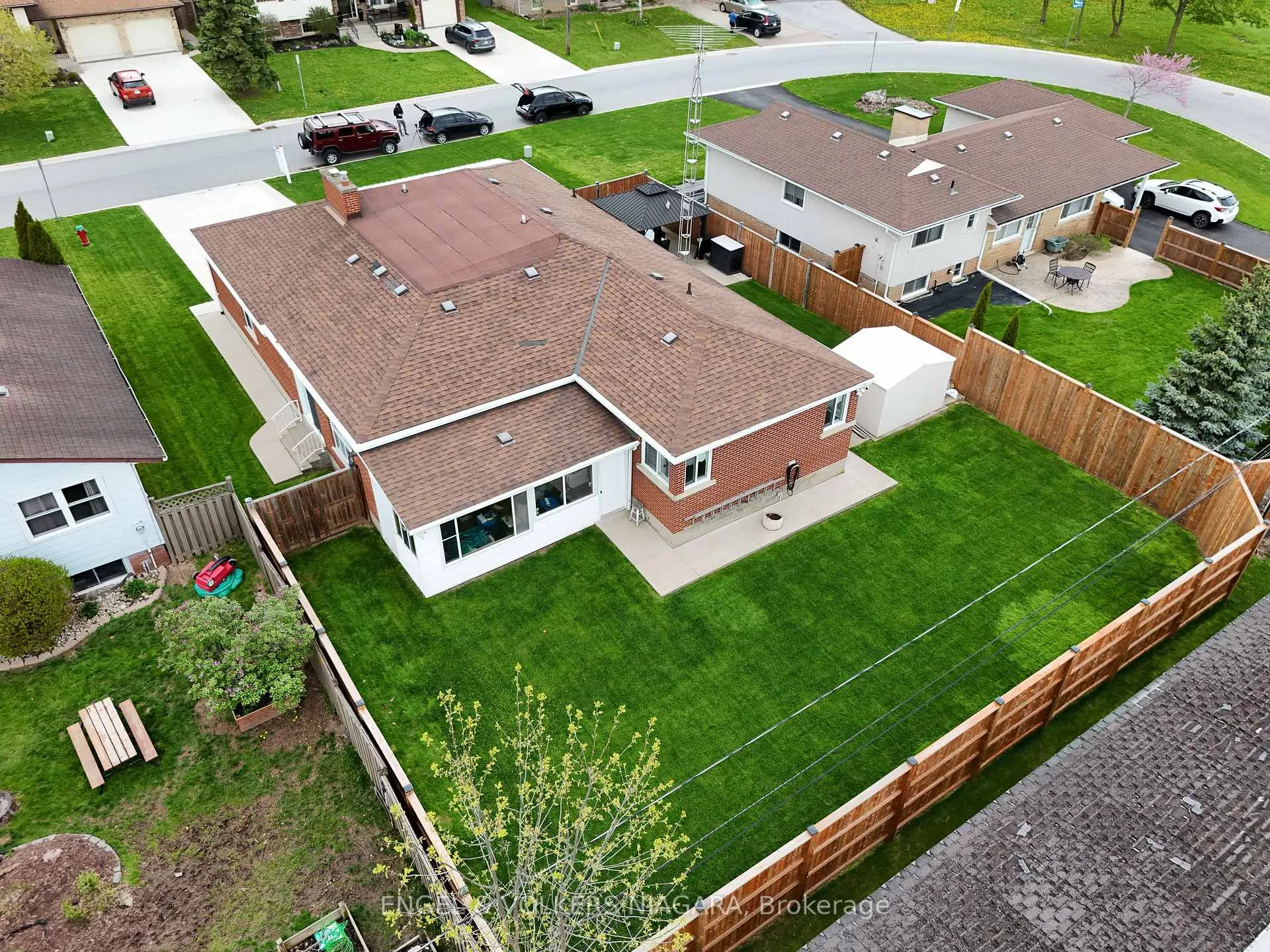 Photo 7 of 3560 Rapidsview Drive, Niagara Falls, Chippawa — HOMEH
